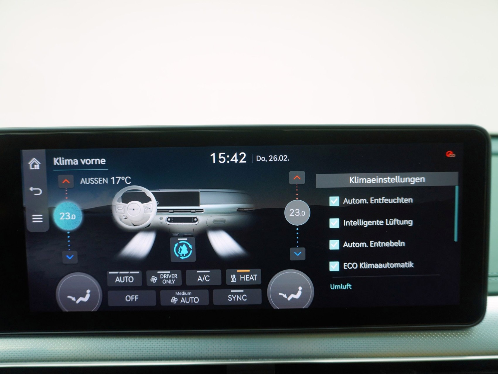 GENESIS GV60 77.4 kWh Sport AWD **Neuwertiger Genesis Vorführer**-image-18