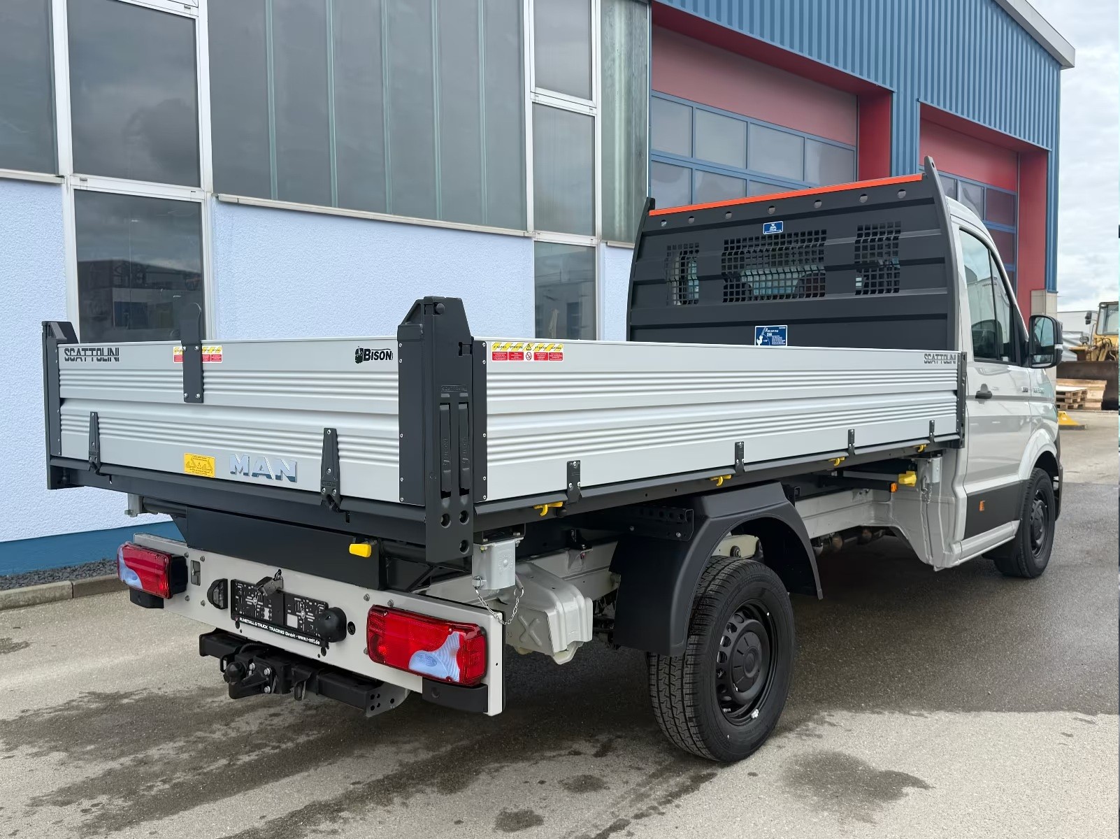 MAN TGE 3.5 4x4 Automat 3-Seitenkipper-showroom-element-2