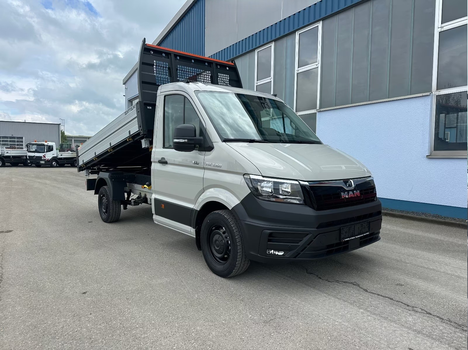 MAN TGE 3.5 4x4 Automat 3-Seitenkipper