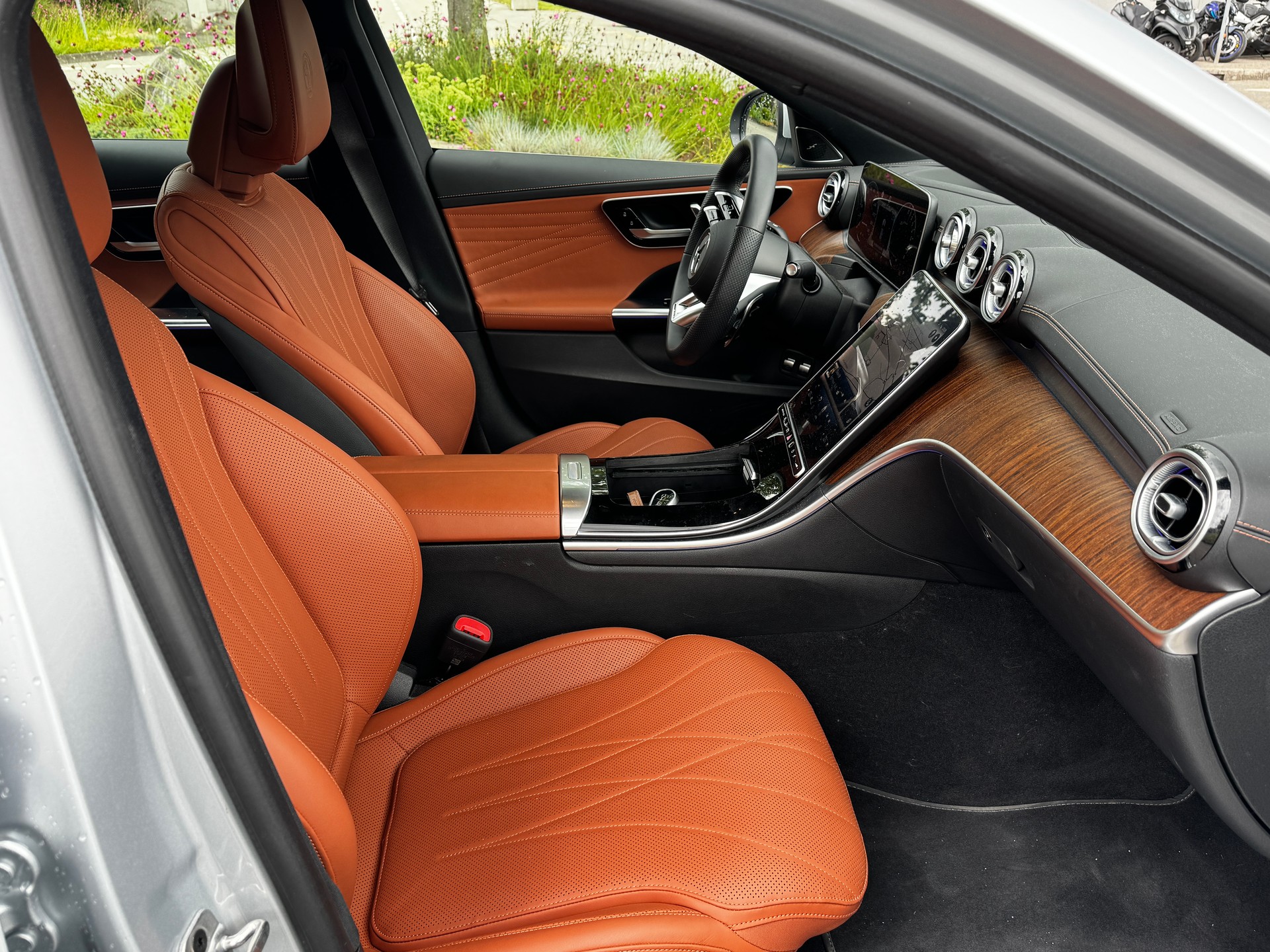 MERCEDES-BENZ C 63 S AMG T E Performance 4 Matic-image-4