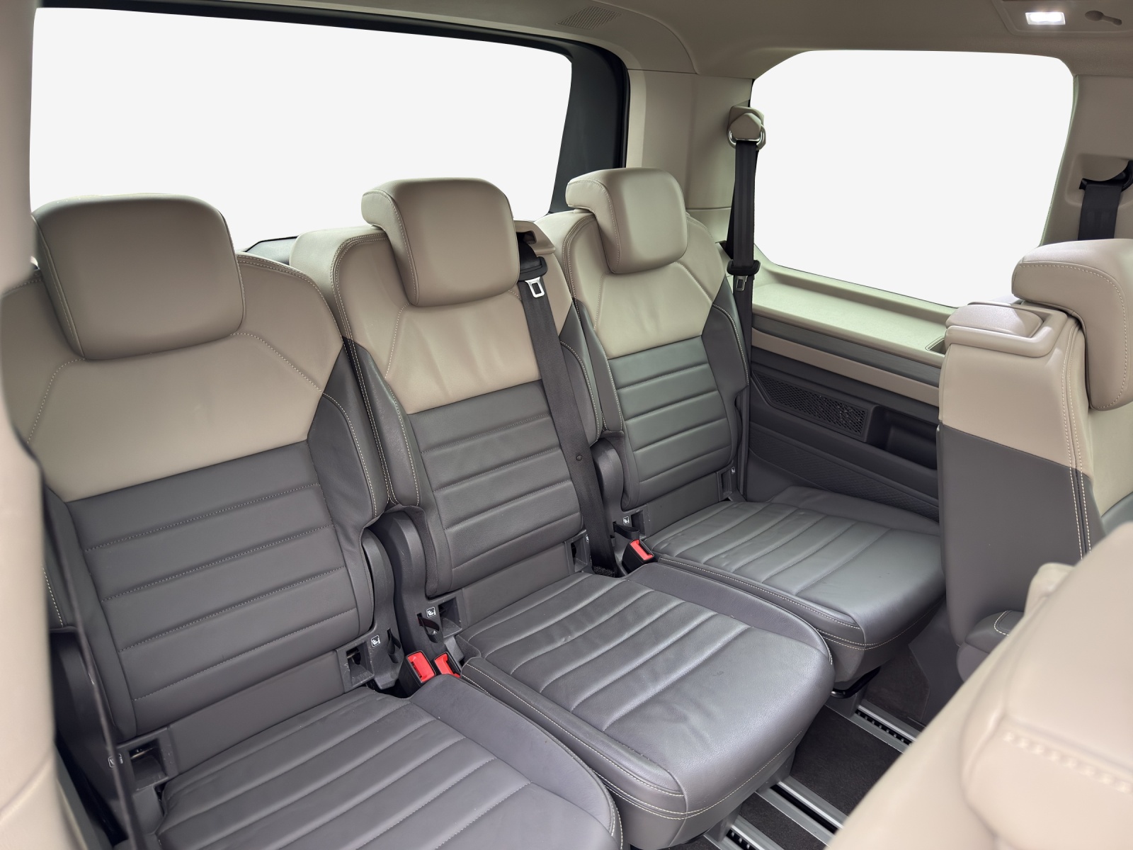 VW Multivan 2.0 TSI Style DSG-image-13