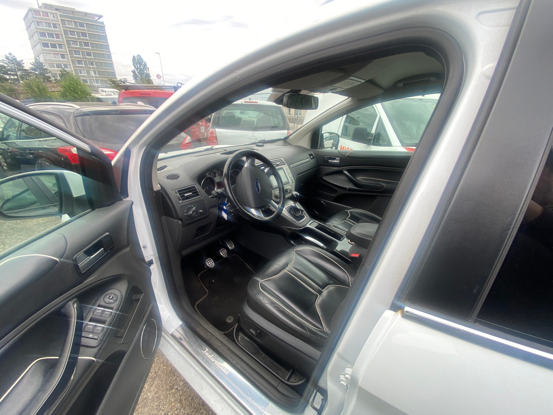 FORD Kuga 2.0 TDCi Titanium 4WD-image-4