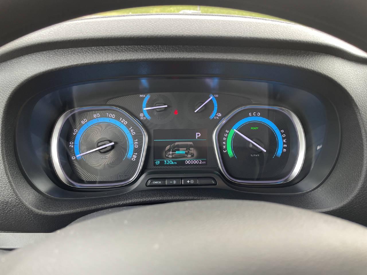 PEUGEOT e-Expert Kaw. Standard 75 kWh Premium-image-5