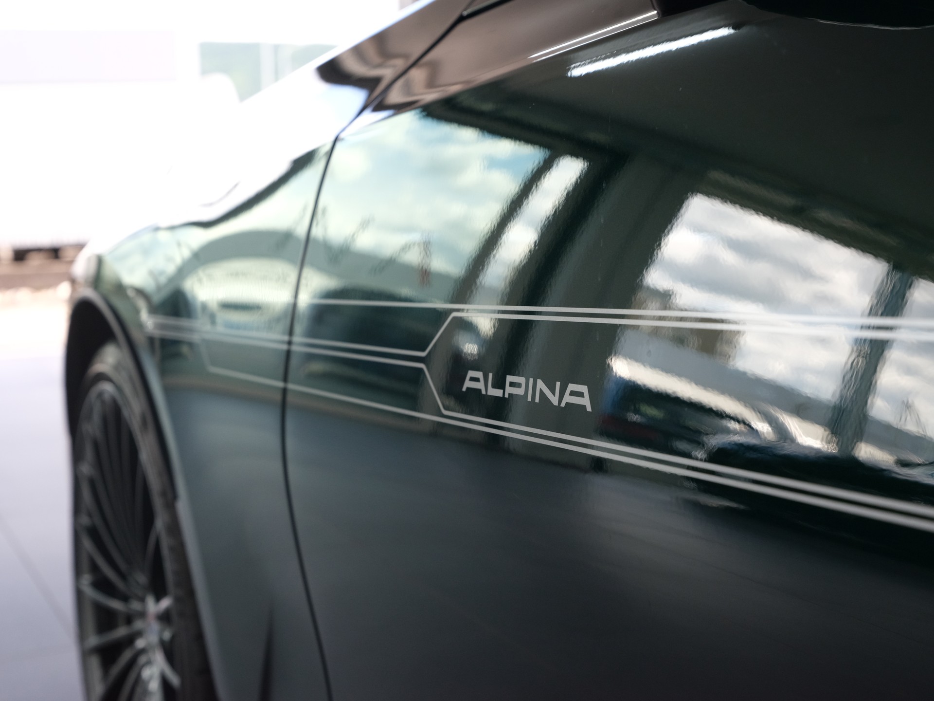BMW-ALPINA B3 BiTurbo Touring 3.0 xDrive Switch-Tronic *BMW Werksgarantie * *Panorama* *Head up Display*-image-17
