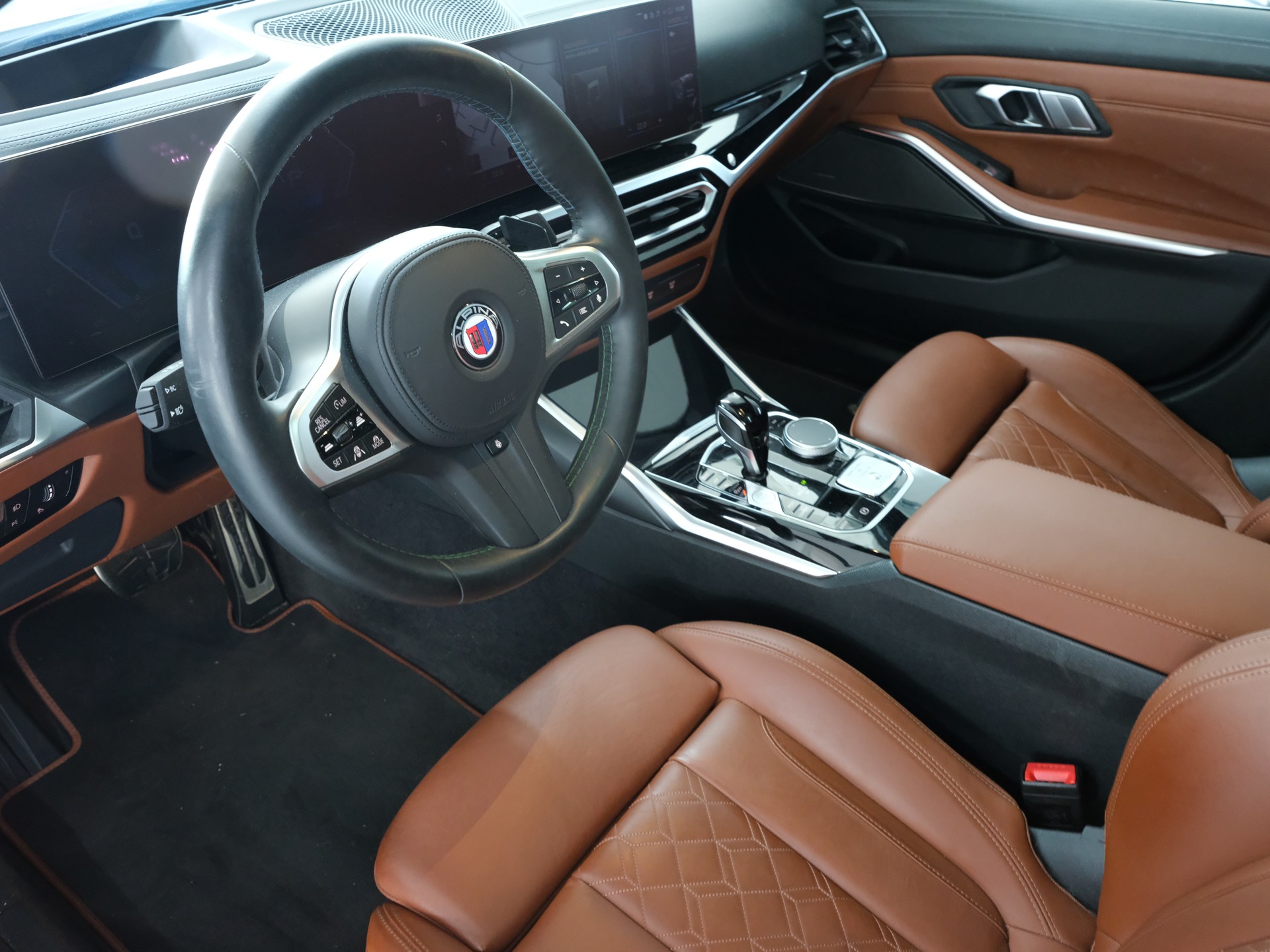 BMW-ALPINA B3 BiTurbo Touring 3.0 xDrive Switch-Tronic *BMW Werksgarantie * *Panorama* *Head up Display*-image-23