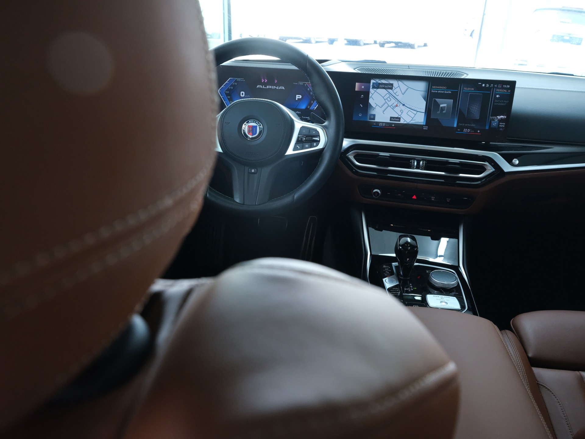 BMW-ALPINA B3 BiTurbo Touring 3.0 xDrive Switch-Tronic *BMW Werksgarantie * *Panorama* *Head up Display*-image-25