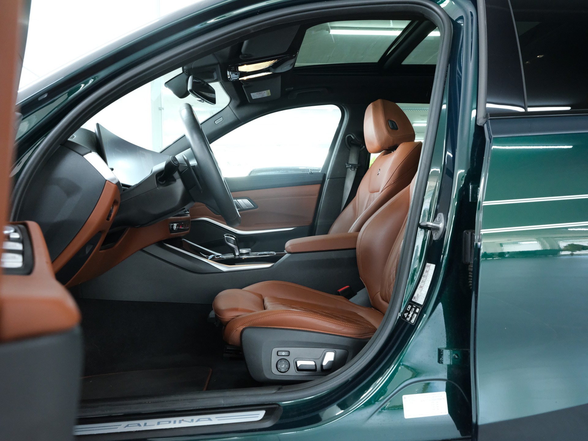 BMW-ALPINA B3 BiTurbo Touring 3.0 xDrive Switch-Tronic *BMW Werksgarantie * *Panorama* *Head up Display*-image-20
