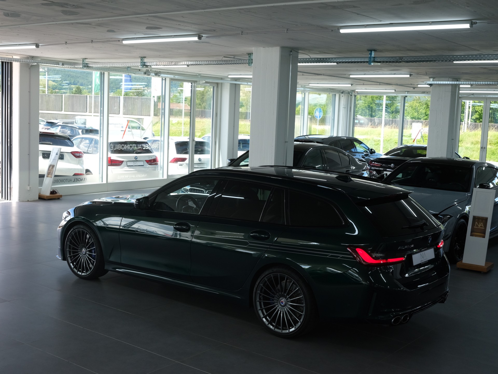 BMW-ALPINA B3 BiTurbo Touring 3.0 xDrive Switch-Tronic *BMW Werksgarantie * *Panorama* *Head up Display*-image-16