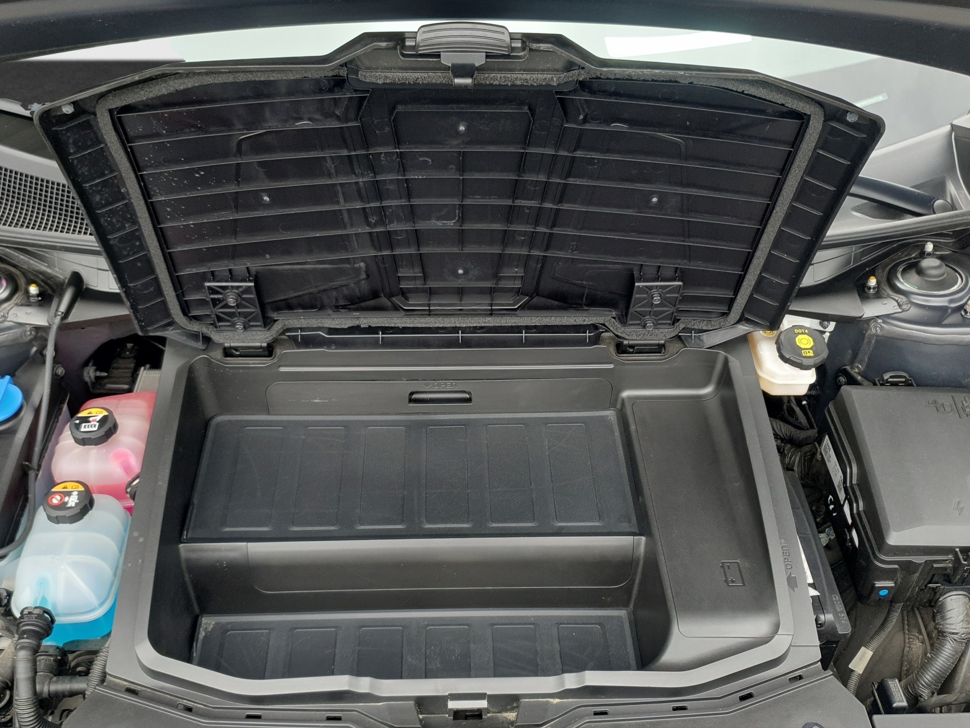 HYUNDAI Ioniq 5 Vertex 4WD-image-14