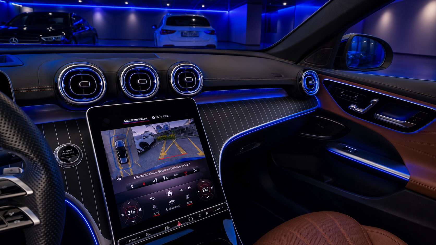 MERCEDES-BENZ C 220 d T 4Matic AMG Line-image-13