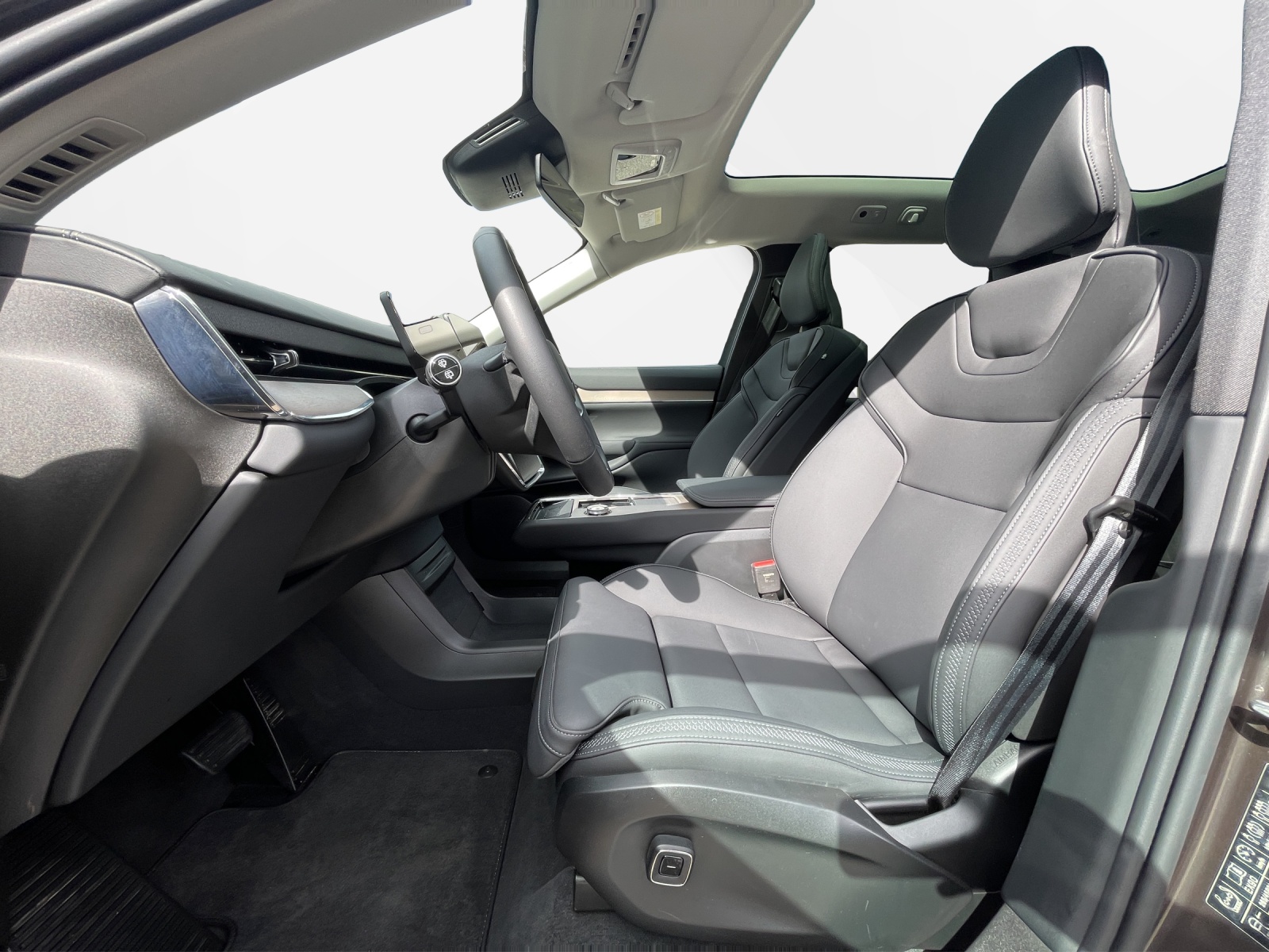 VOLVO EX90 Twin Plus AWD-image-9