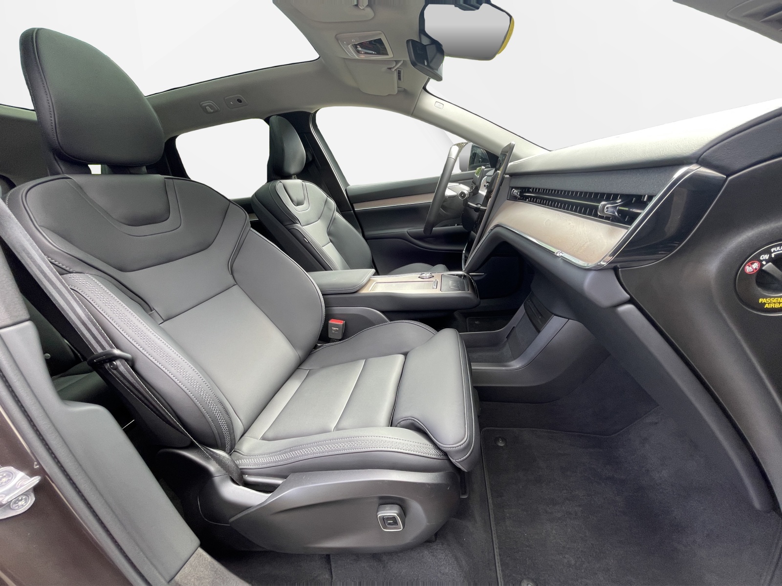 VOLVO EX90 Twin Plus AWD-image-16