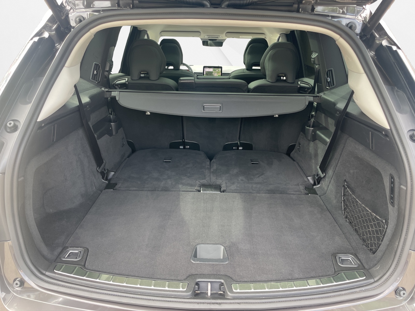 VOLVO EX90 Twin Plus AWD-image-14