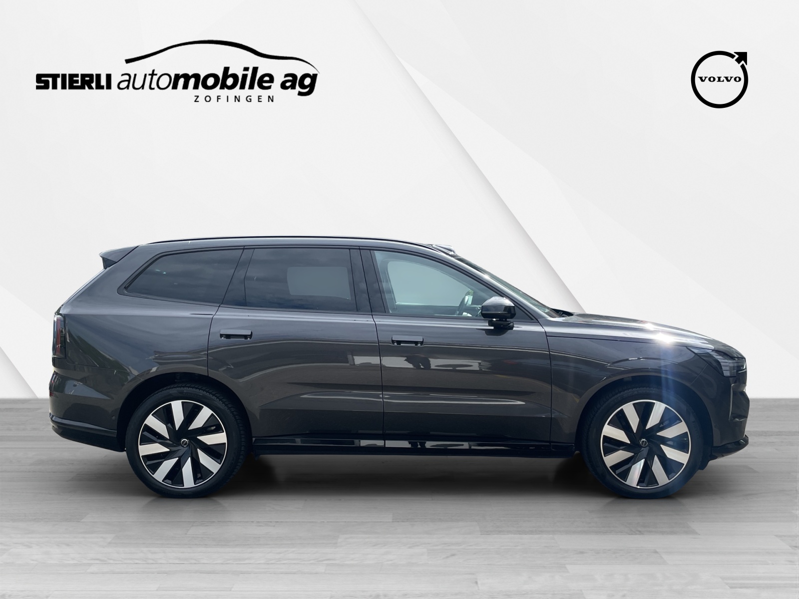 VOLVO EX90 Twin Plus AWD-image-3