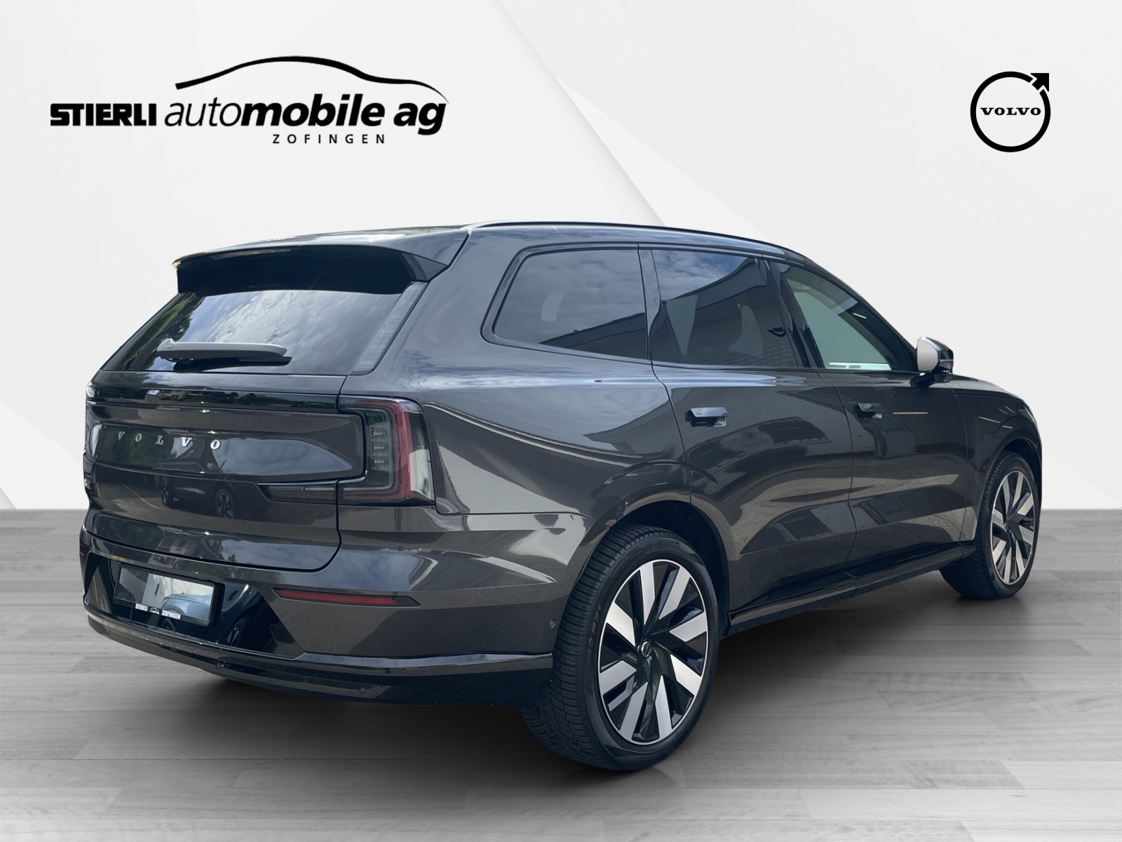 VOLVO EX90 Twin Plus AWD-image-4