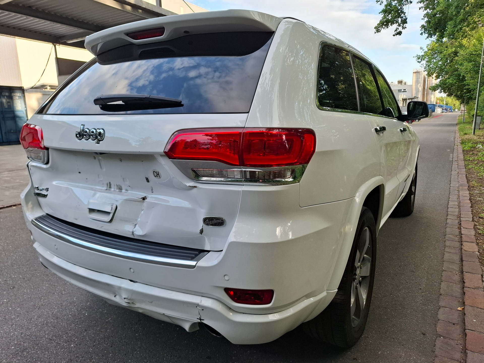 JEEP Grand Cherokee 3.0 CRD Overland Automatic-image-11