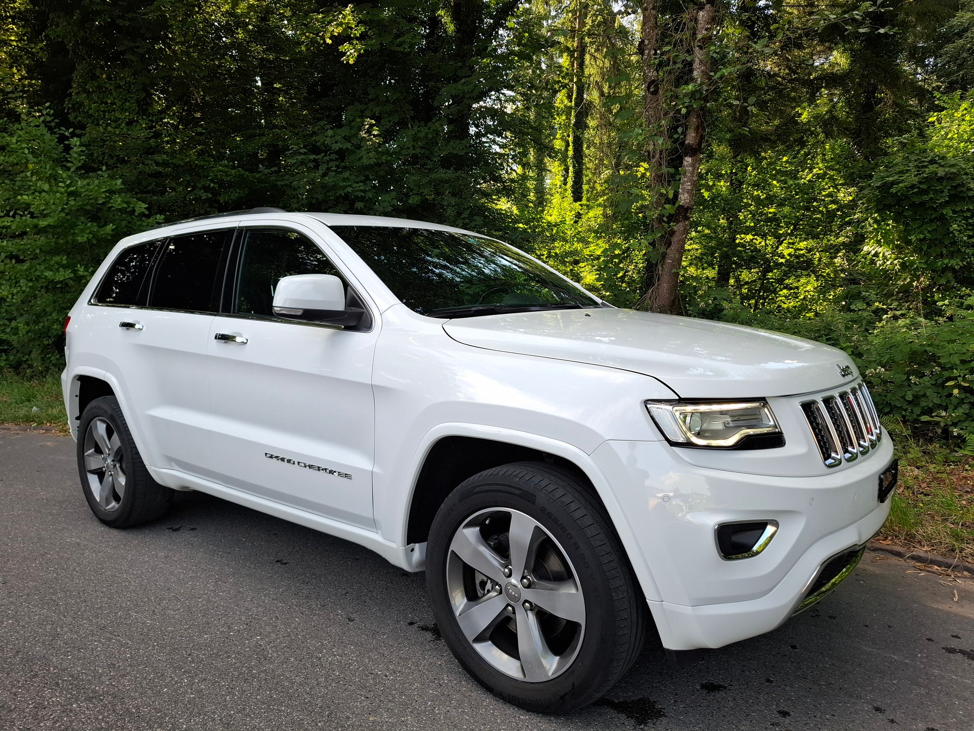 JEEP Grand Cherokee 3.0 CRD Overland Automatic-image-13
