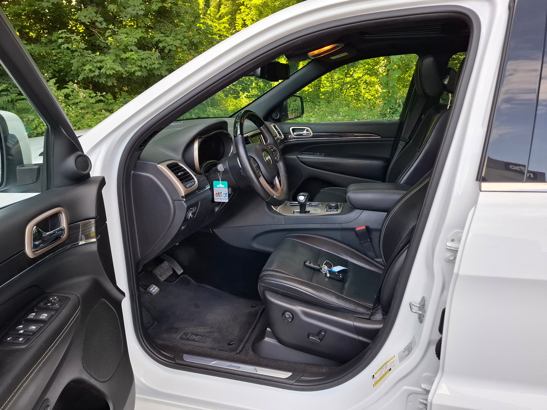 JEEP Grand Cherokee 3.0 CRD Overland Automatic-image-3