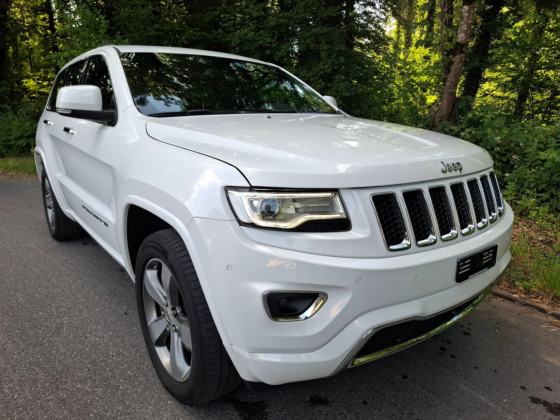 JEEP Grand Cherokee 3.0 CRD Overland Automatic-image-1