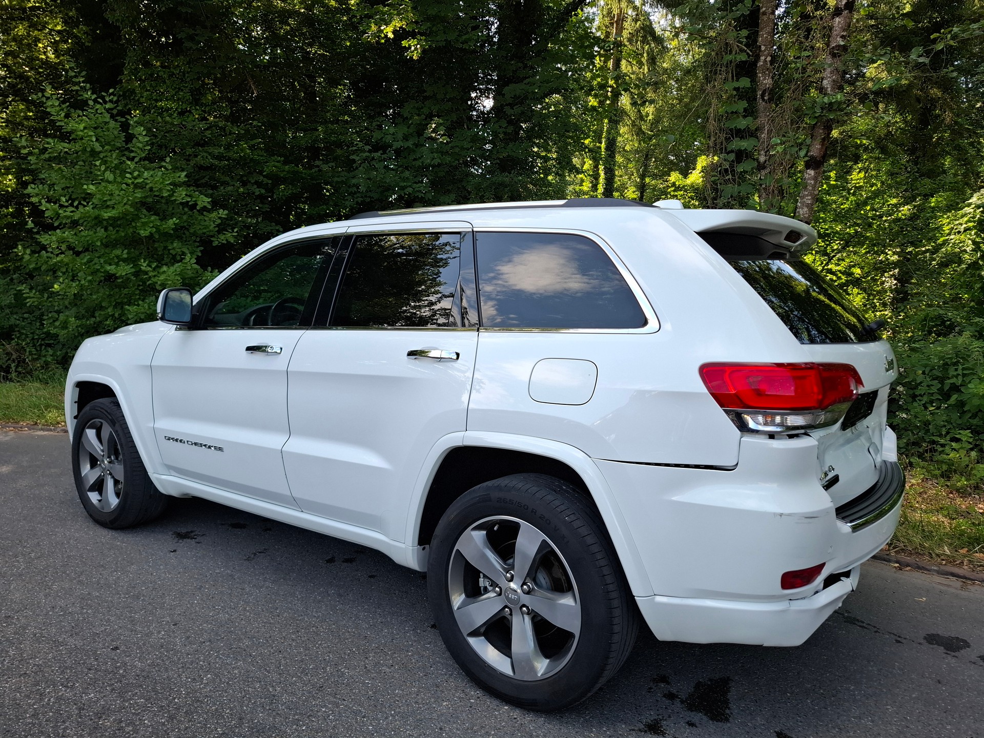 JEEP Grand Cherokee 3.0 CRD Overland Automatic-image-5