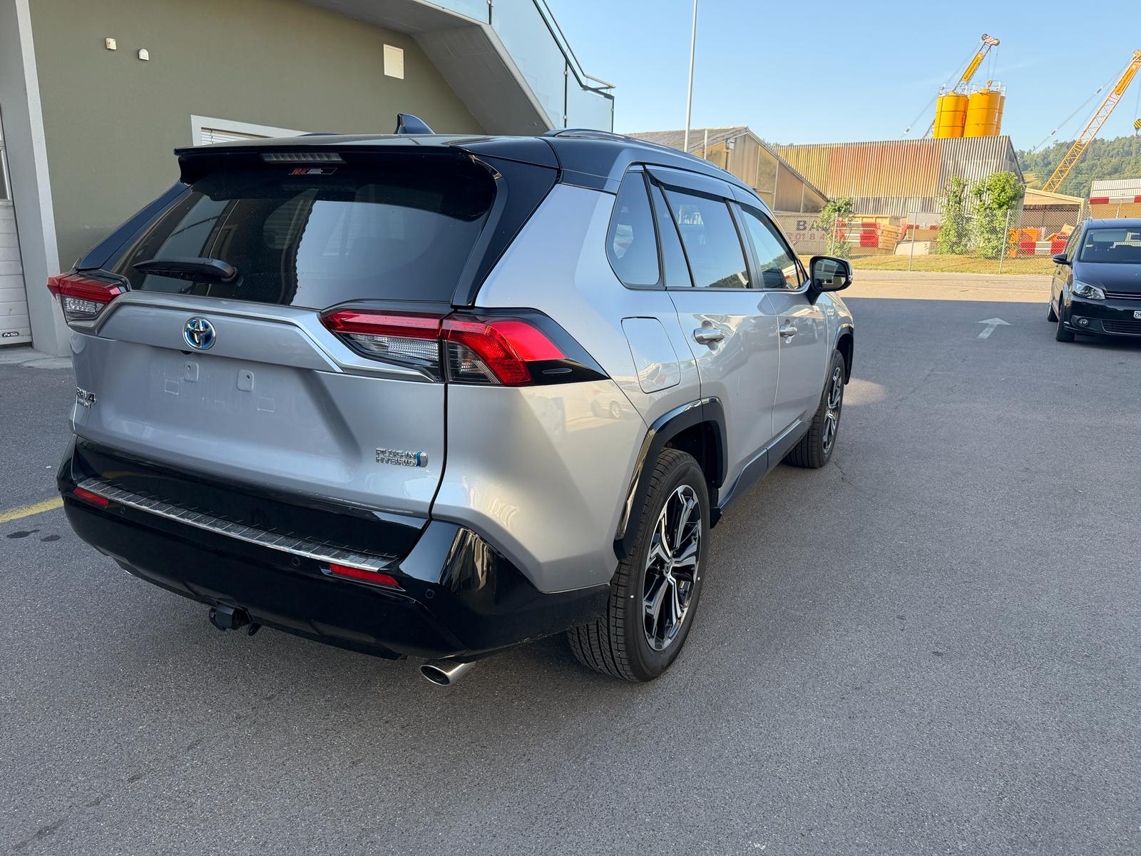 TOYOTA RAV-4 2.5 PHEV Platinum e-CVT 4WD-image-4