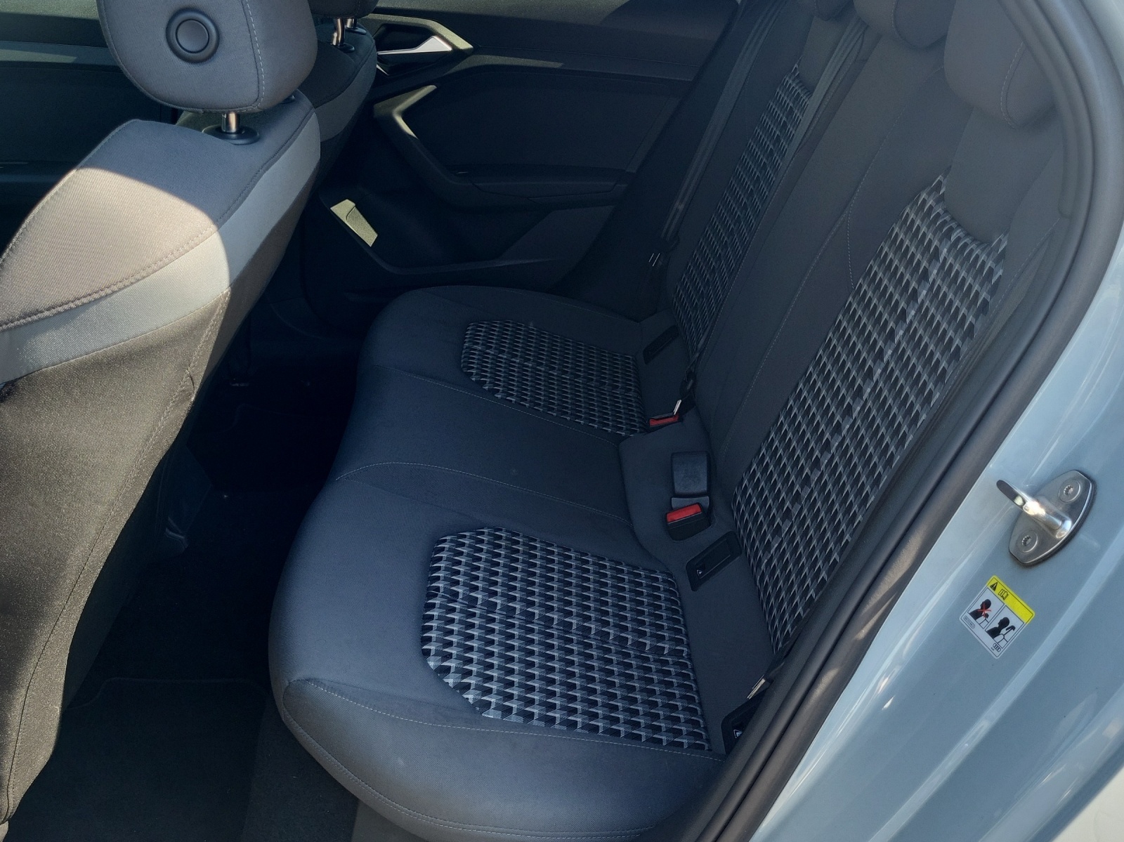 AUDI A1 Sportback 30 TFSI advanced Attraction S-tronic-image-11