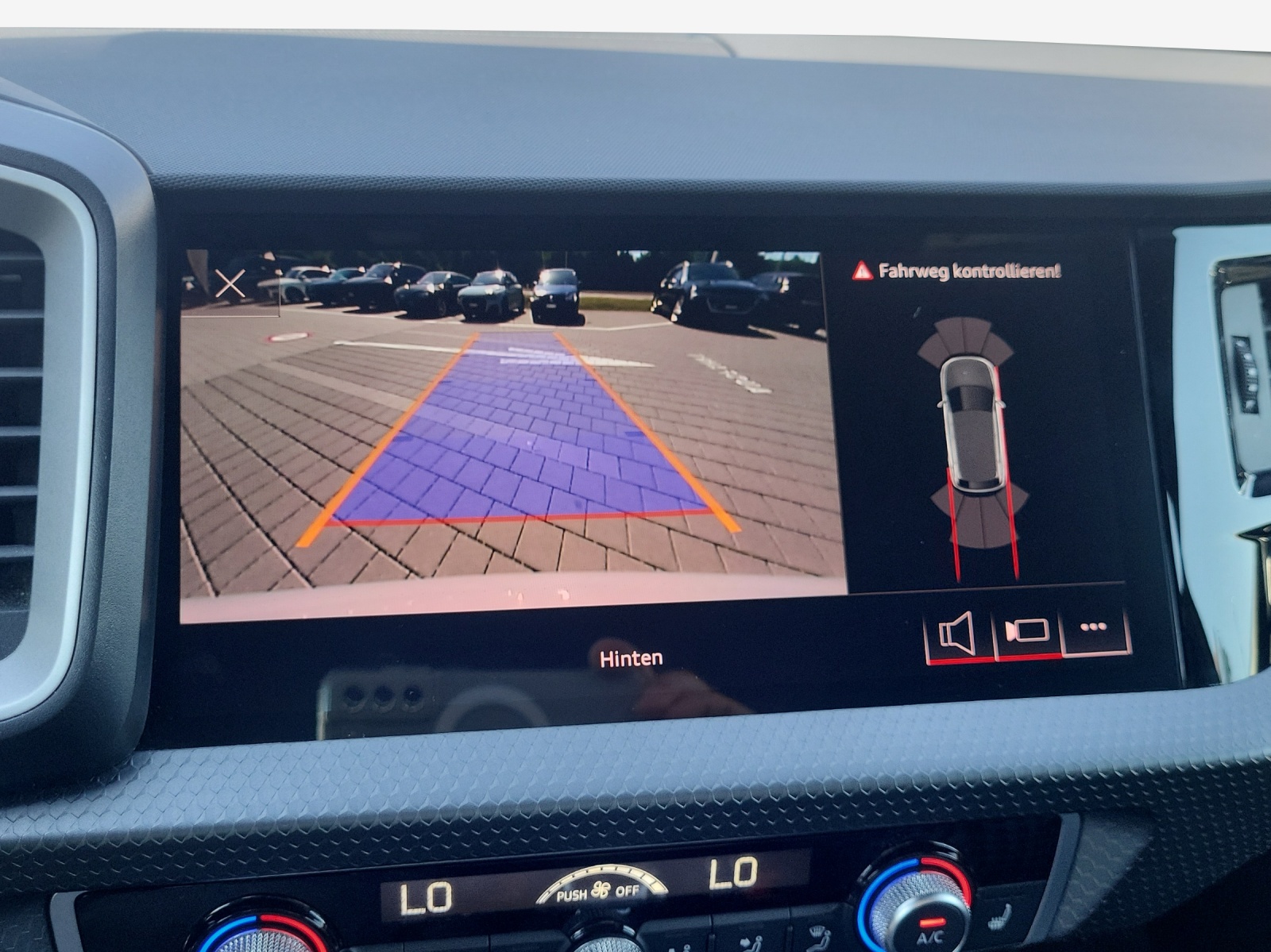 AUDI A1 Sportback 30 TFSI advanced Attraction S-tronic-image-15