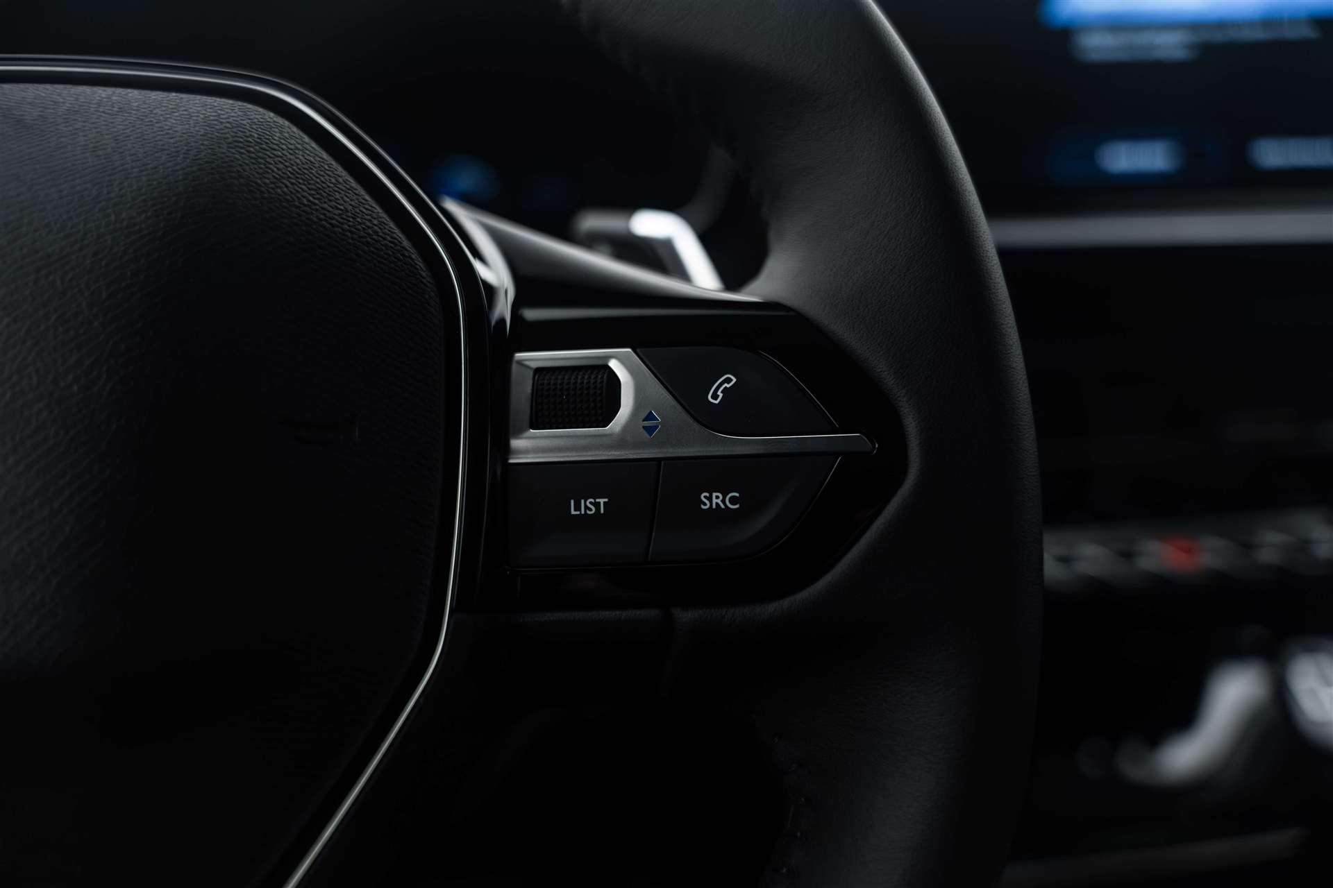 PEUGEOT 208 1.2 MHEV 110 Allure Automat-image-15
