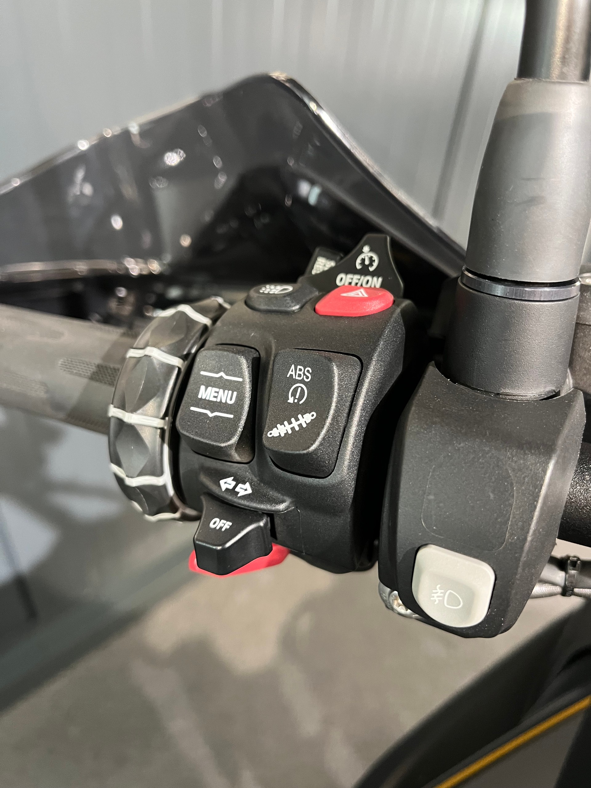 BMW R 1250 GS ABS - Tieferlegung ab Werk-showroom-element-3
