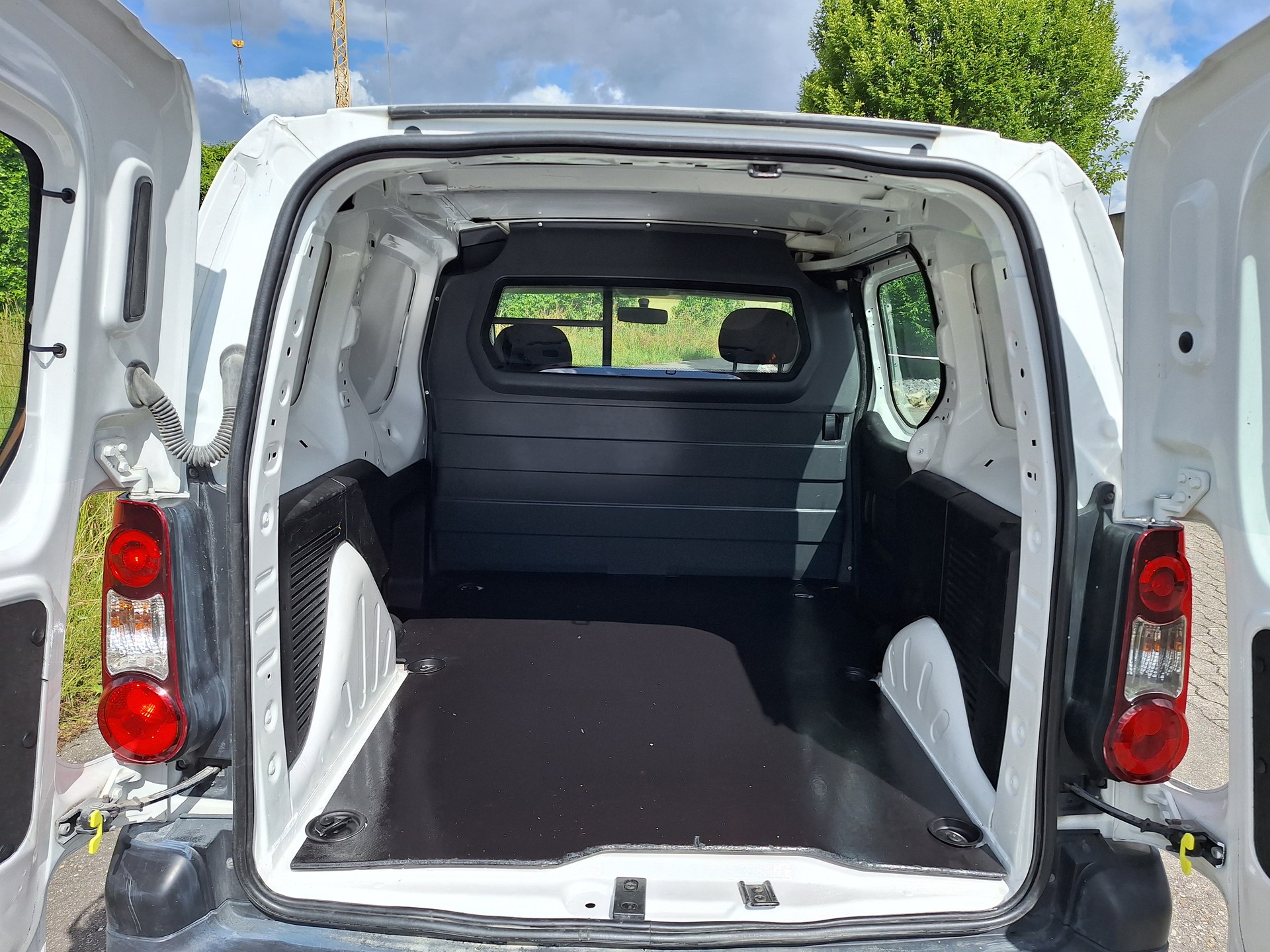 PEUGEOT Partner 1.6 VTi Active-image-6