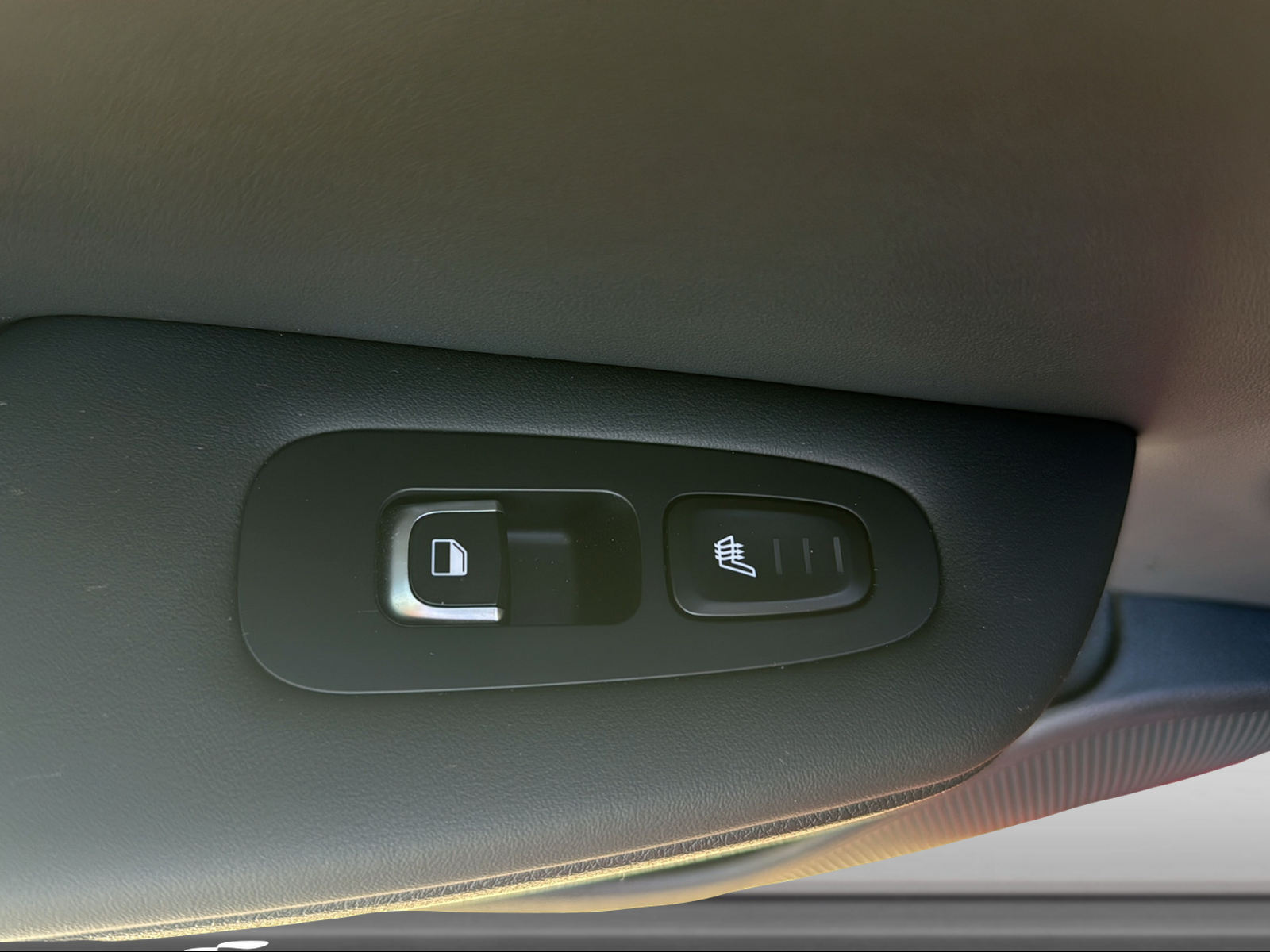 KIA Stinger 3.3 T-GDi GT Automat AWD-image-14