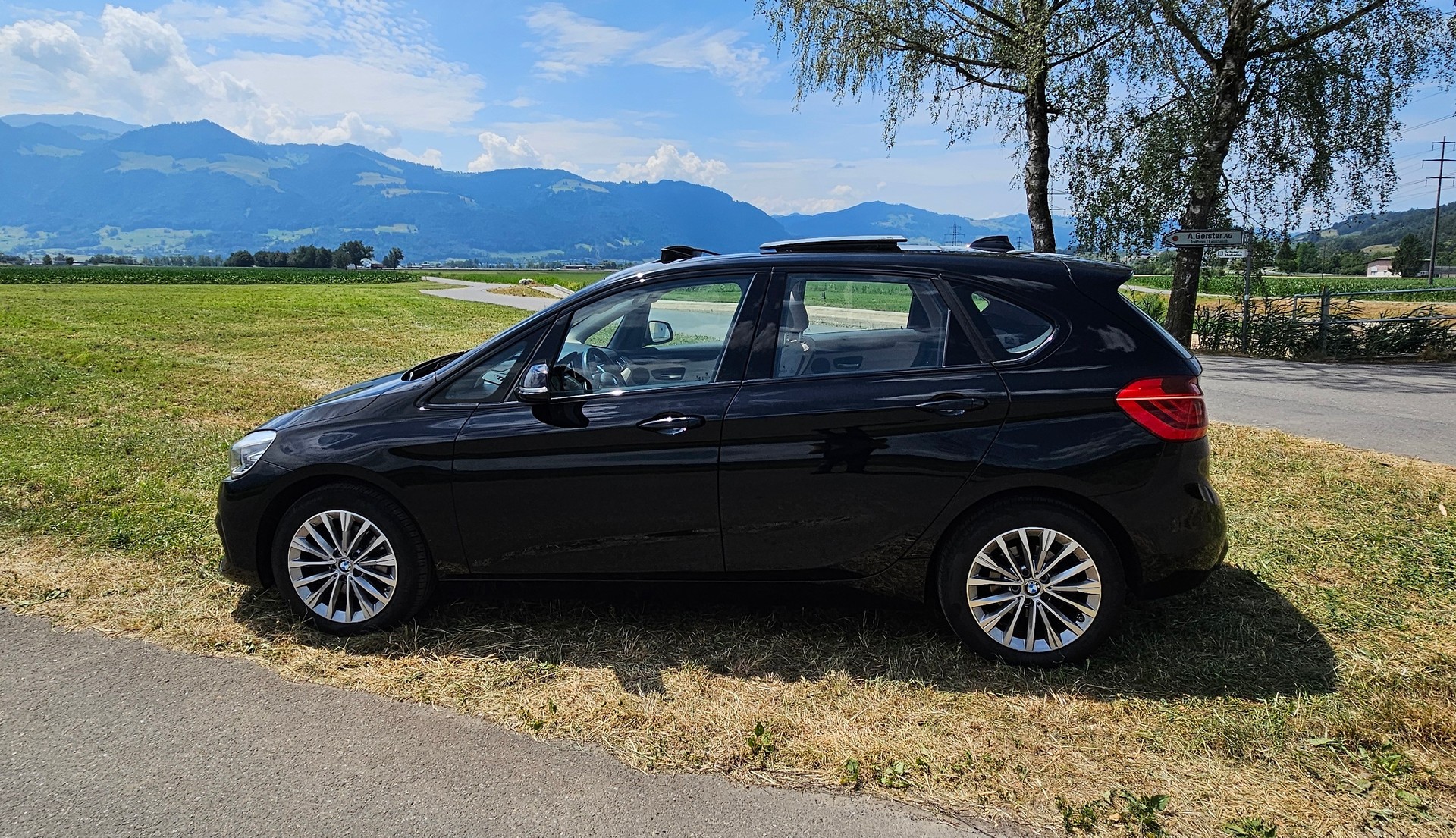 BMW 220d xDrive-image-17