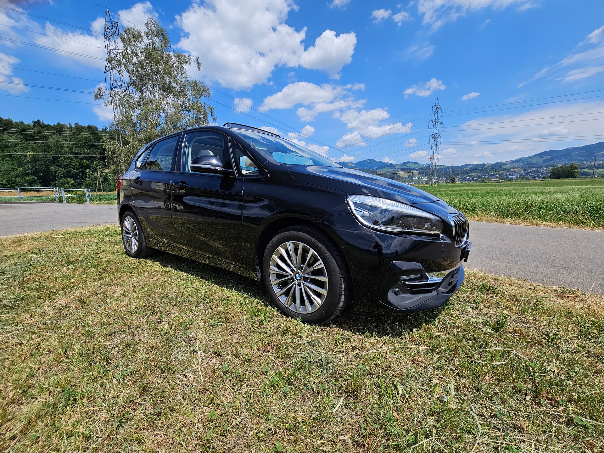 BMW 220d xDrive-image-16