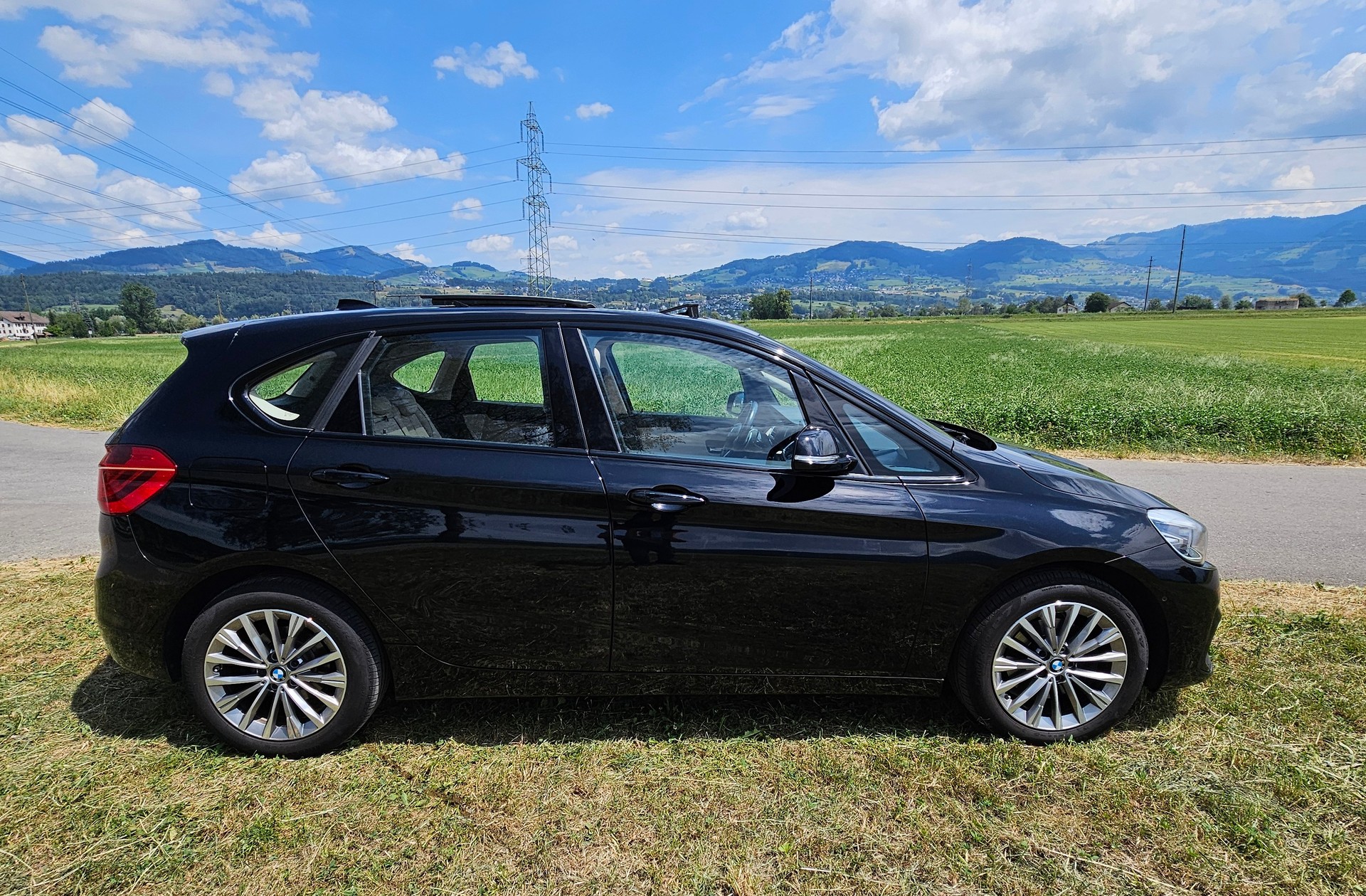 BMW 220d xDrive-image-15