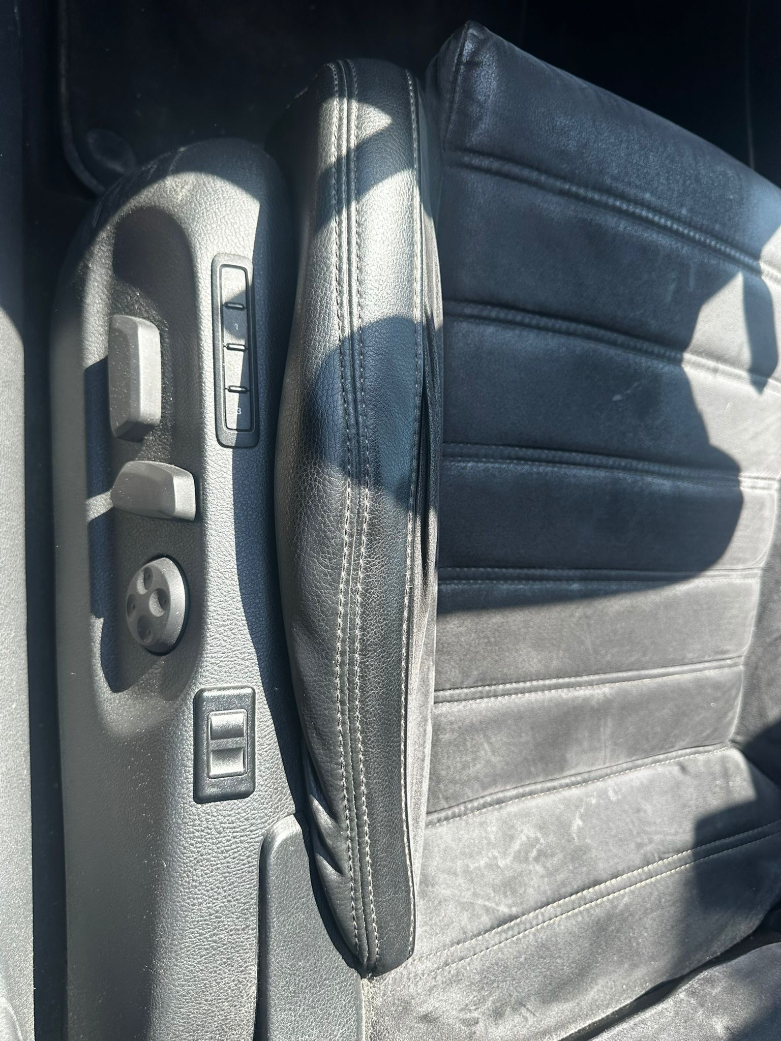 VW Passat Variant R36 4Motion-image-8