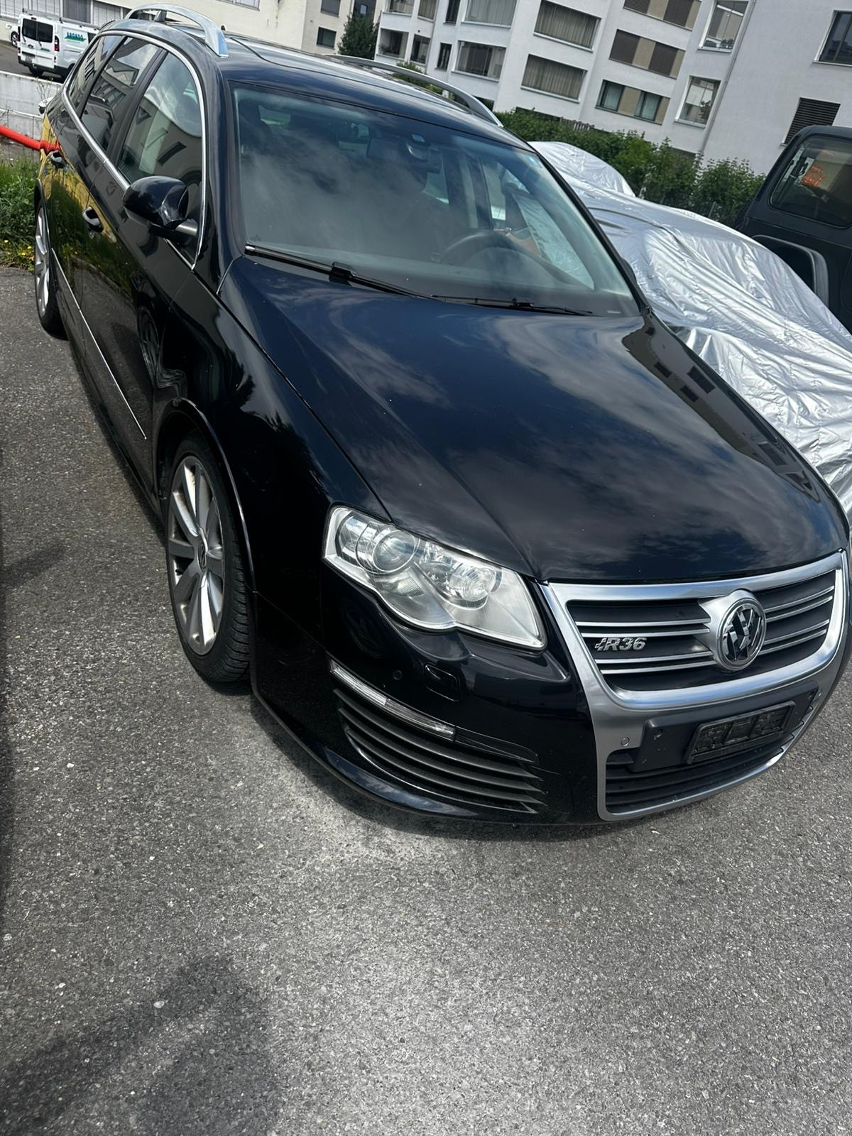 VW Passat Variant R36 4Motion-image-1