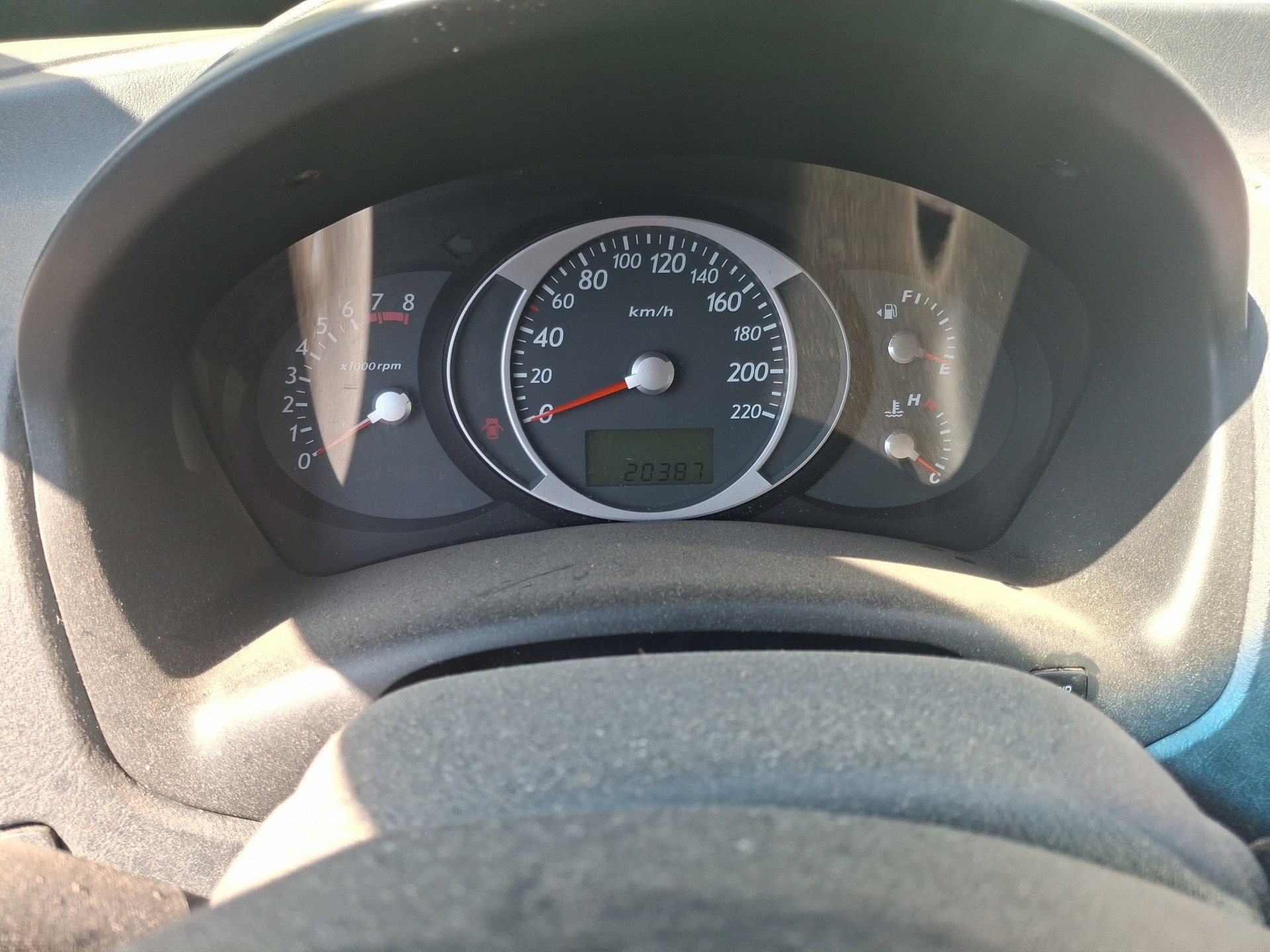 HYUNDAI Tucson 2.0 Swiss Limited Edition 4WD-image-9