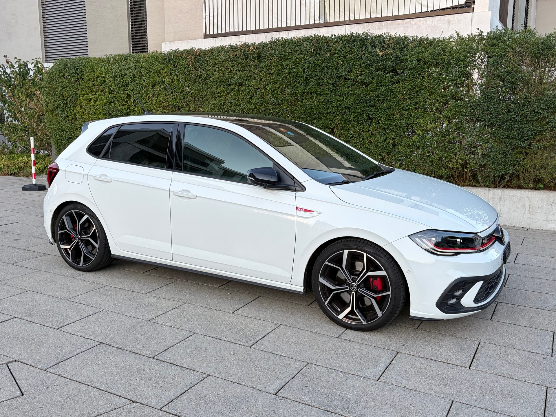 VW Polo 2.0 TSI GTI DSG-image-1