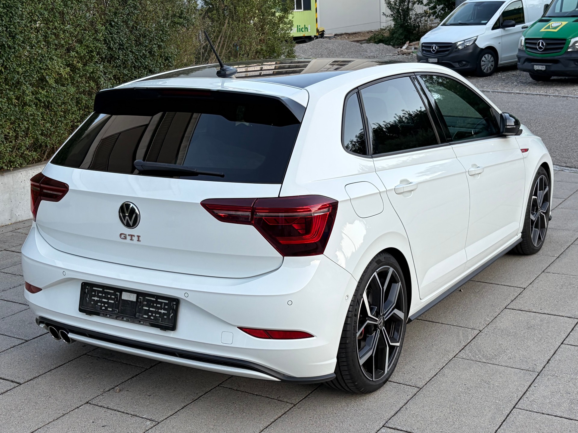 VW Polo 2.0 TSI GTI DSG-image-8