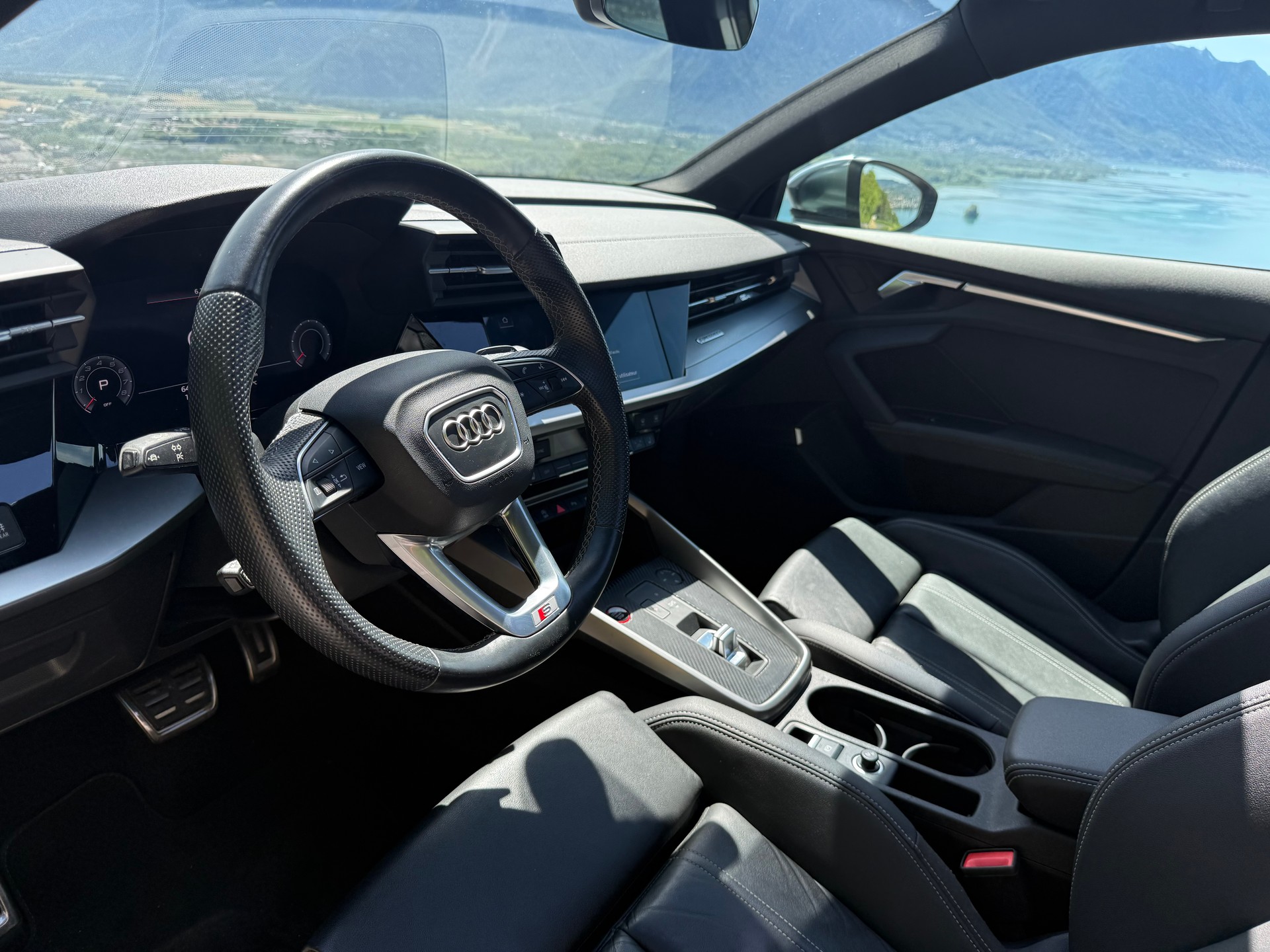 AUDI 2.0 TFSI quattro S-Tronic-image-3