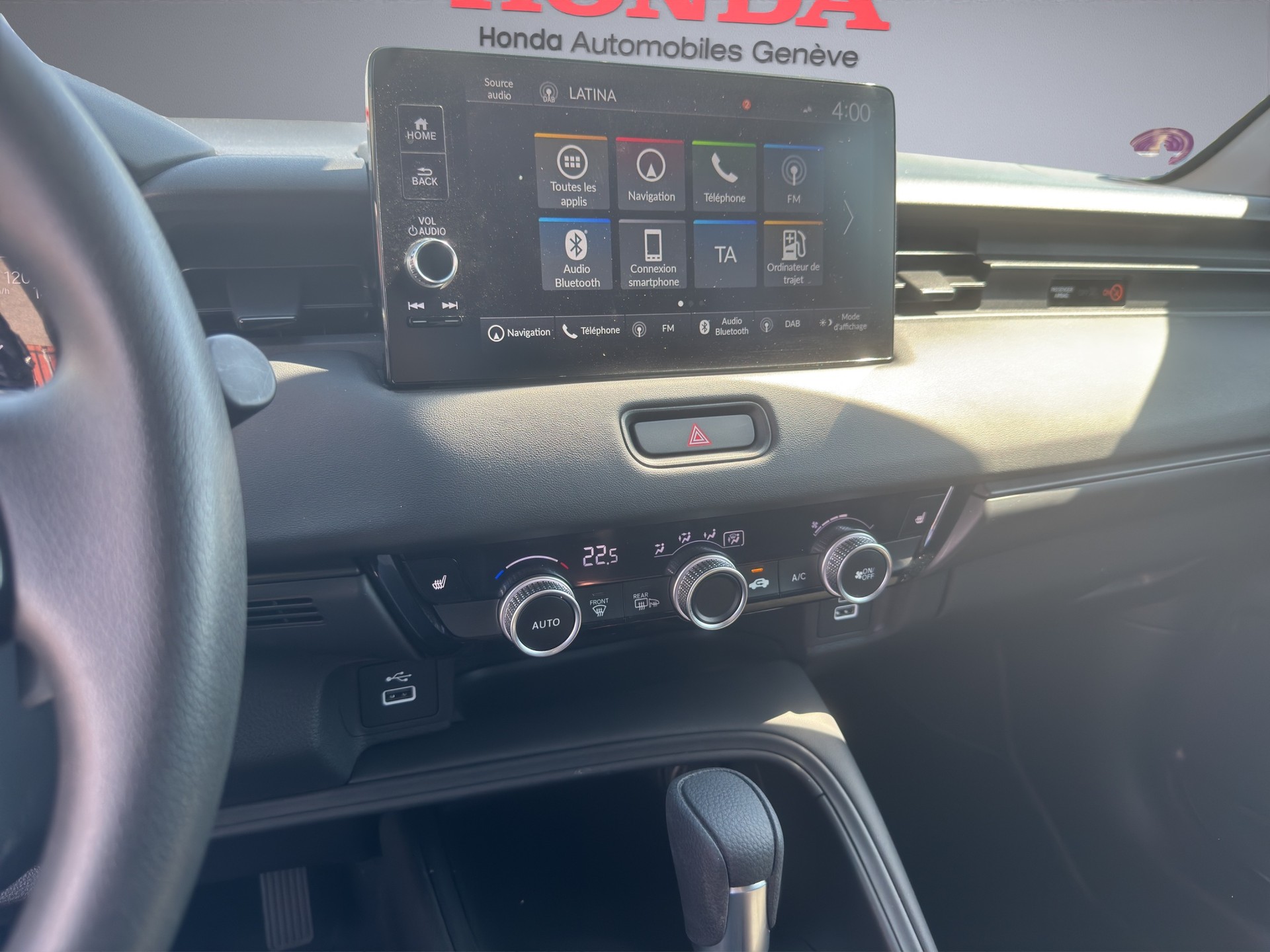 HONDA HR-V 1.5 i-MMD Elegance-image-14