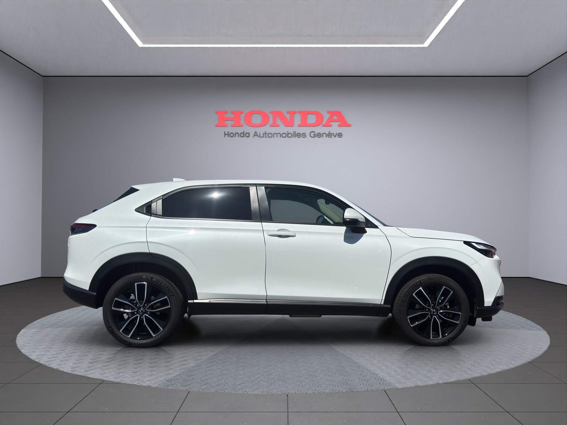 HONDA HR-V 1.5 i-MMD Elegance