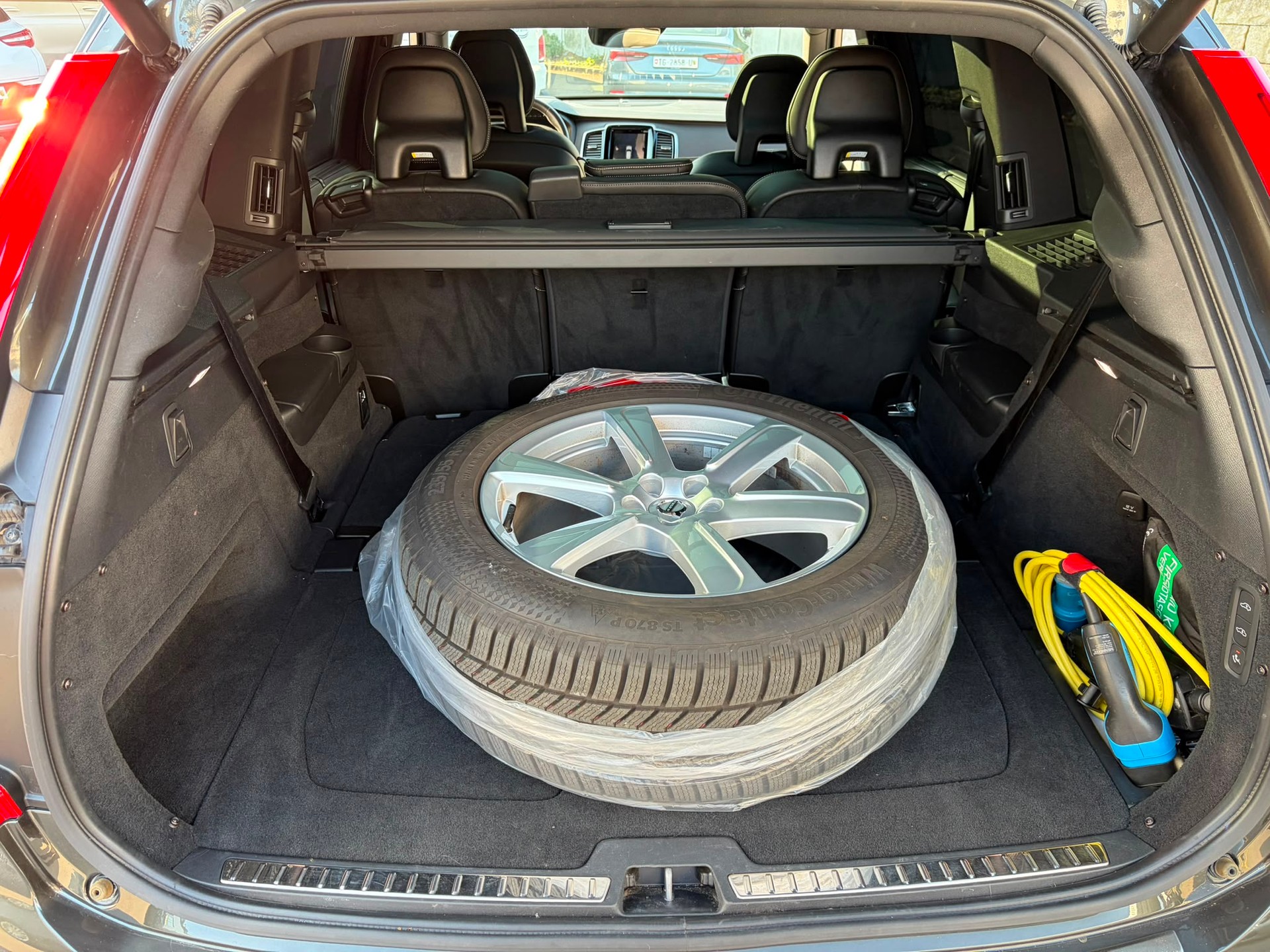 VOLVO XC90 T8 eAWD R-Design Geartronic-image-7