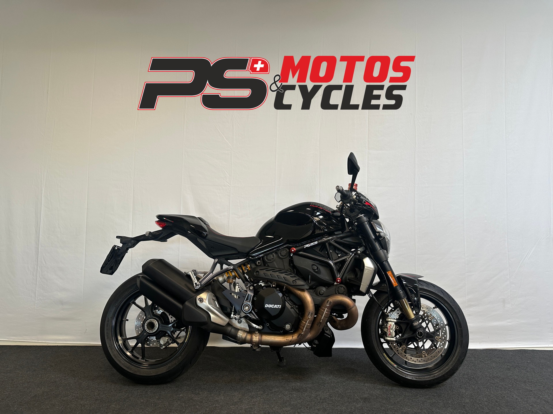 DUCATI Monster 1200 R