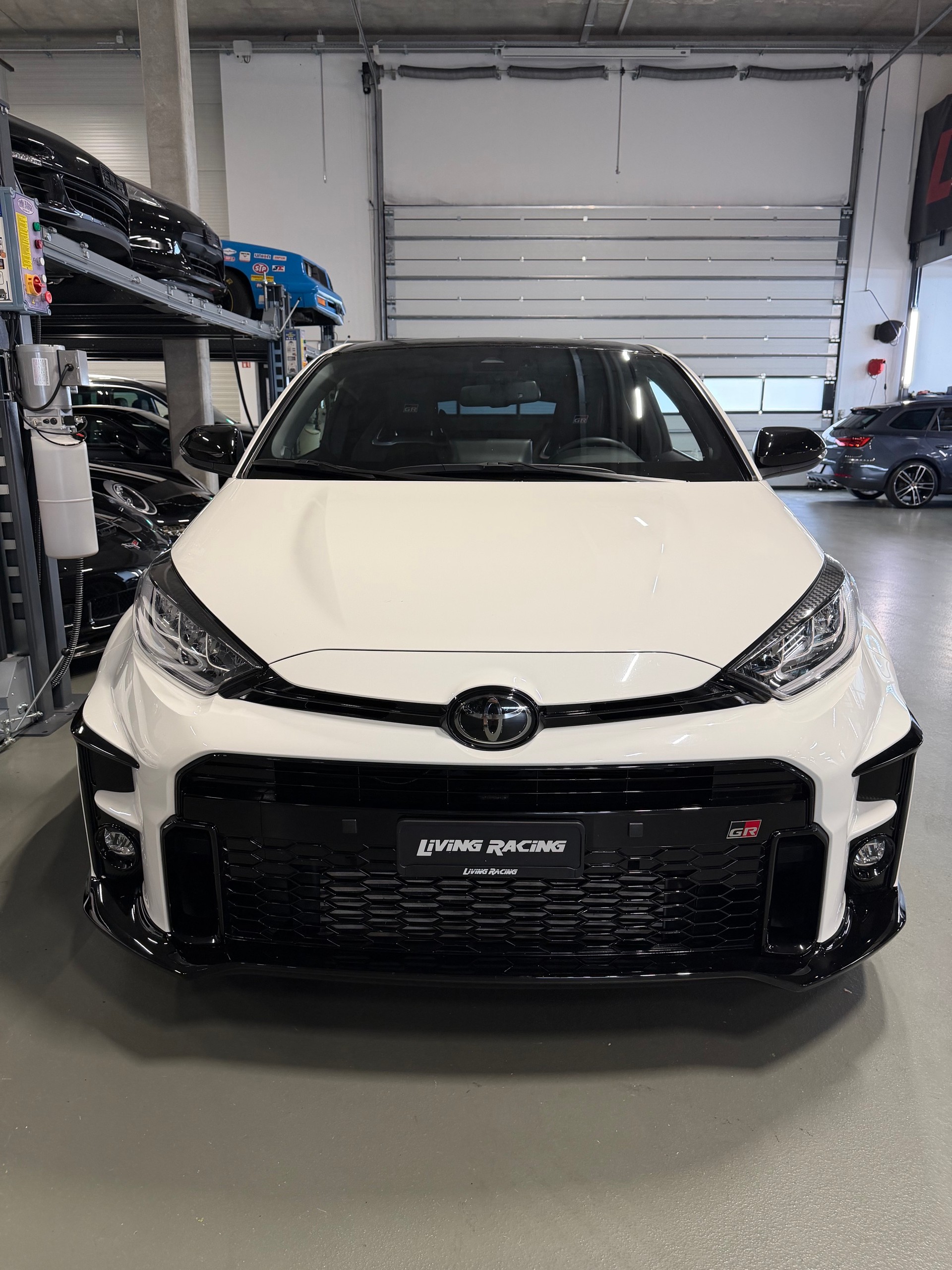 TOYOTA Yaris 1.6 GR Sport *Track pack + upgrade*-image-4