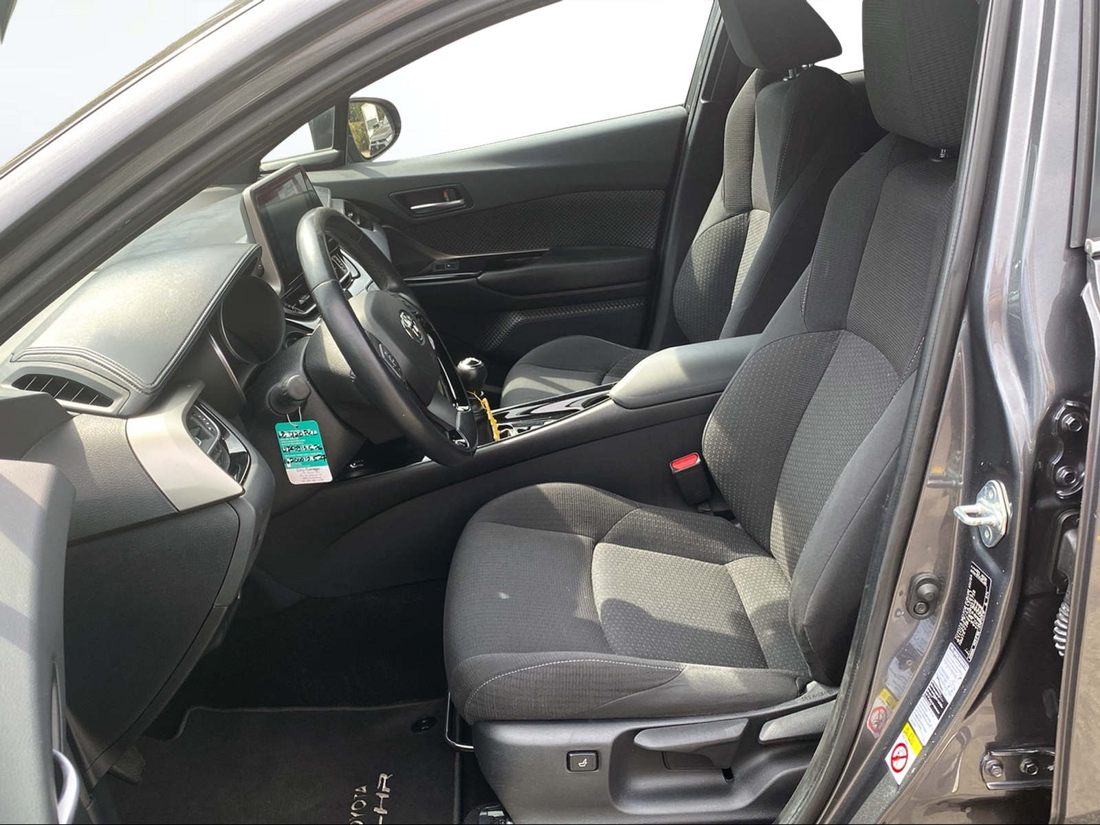 TOYOTA C-HR 1.2 Turbo Trend-image-4
