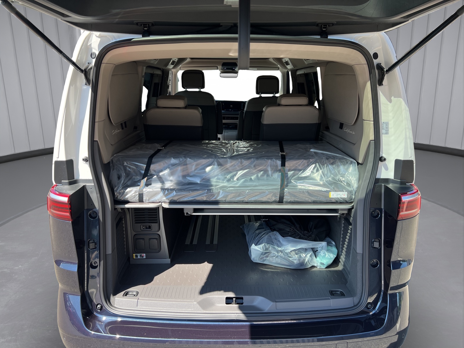 VW California eHybrid Beach Tour Liberty 4Motion-image-13