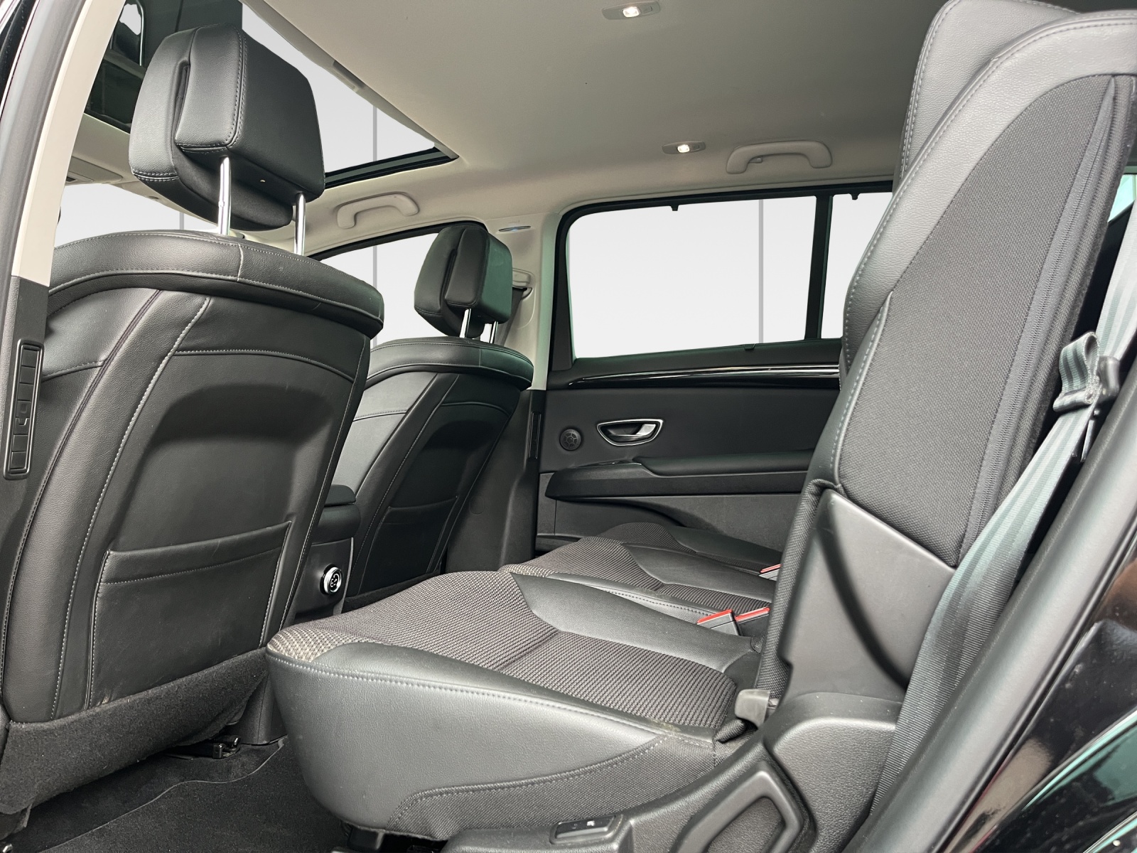 RENAULT Espace 2.0 dCi Techno EDC 6-image-10