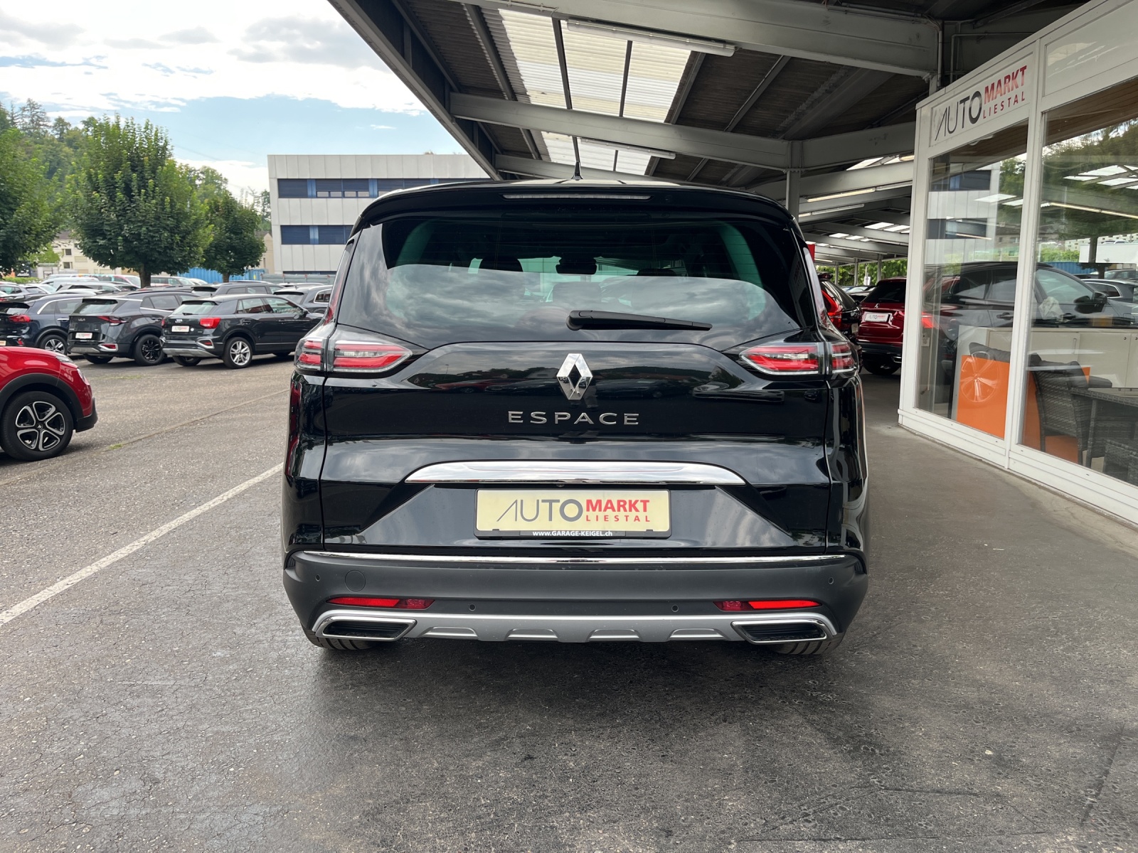 RENAULT Espace 2.0 dCi Techno EDC 6-image-3