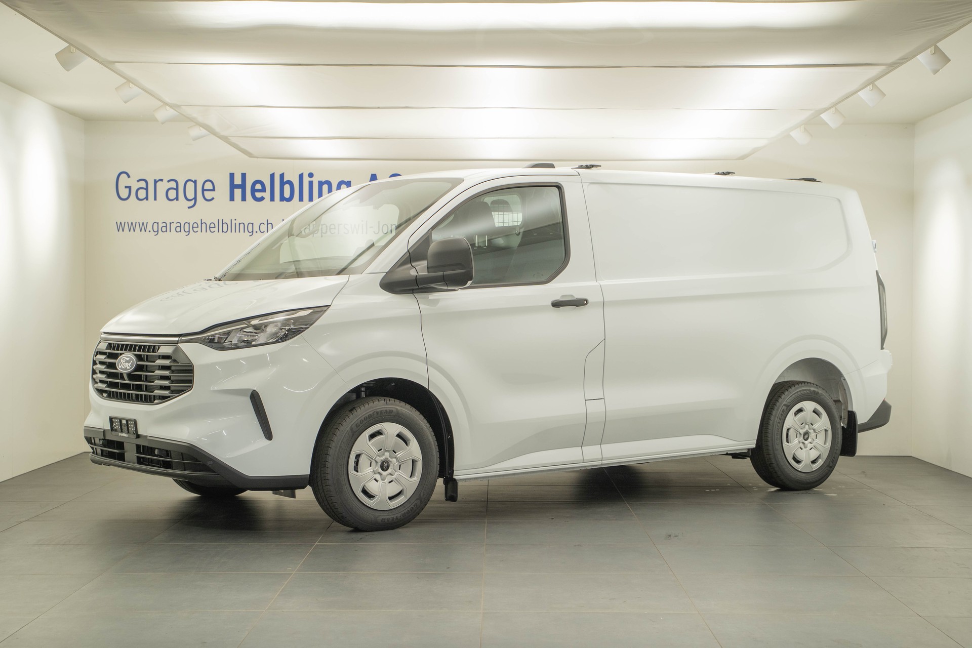 FORD Transit C Van 320 L1 2.0 EcoBlue 136 Trend 4x4-image-0